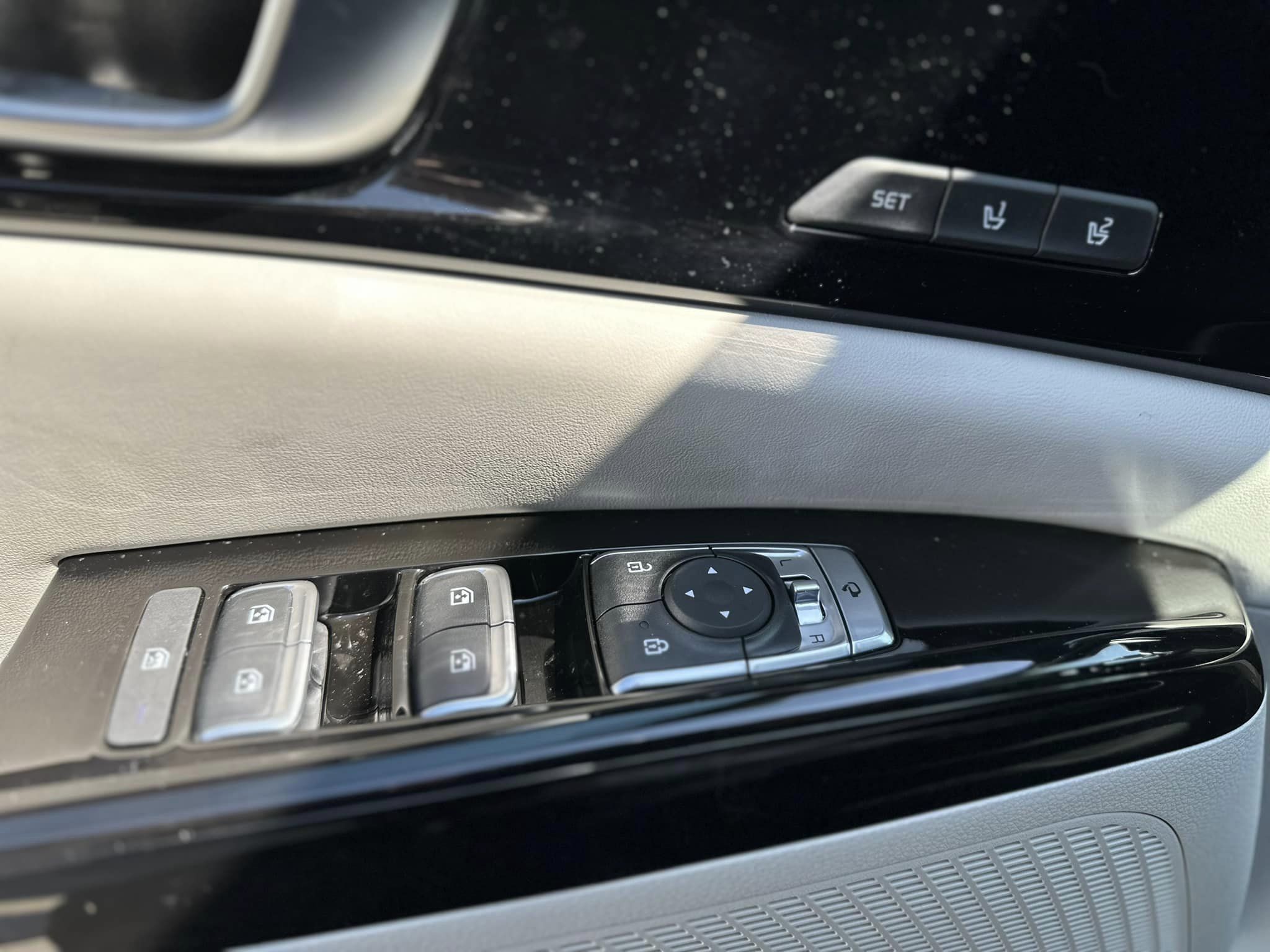 2023 Kia Carnival - Ceramic Gray - SX Prestige Trim - Driver Door Controls