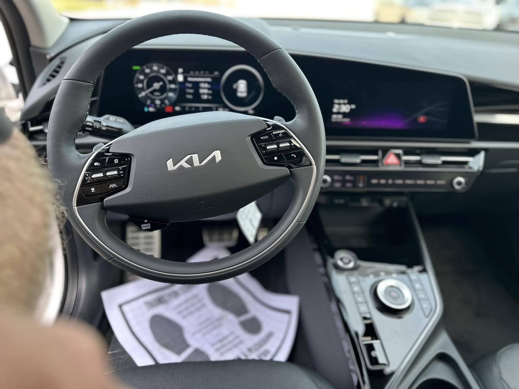 2023 Kia Niro - Snow White Pearl - Wave Trim - Driver's Cockpit