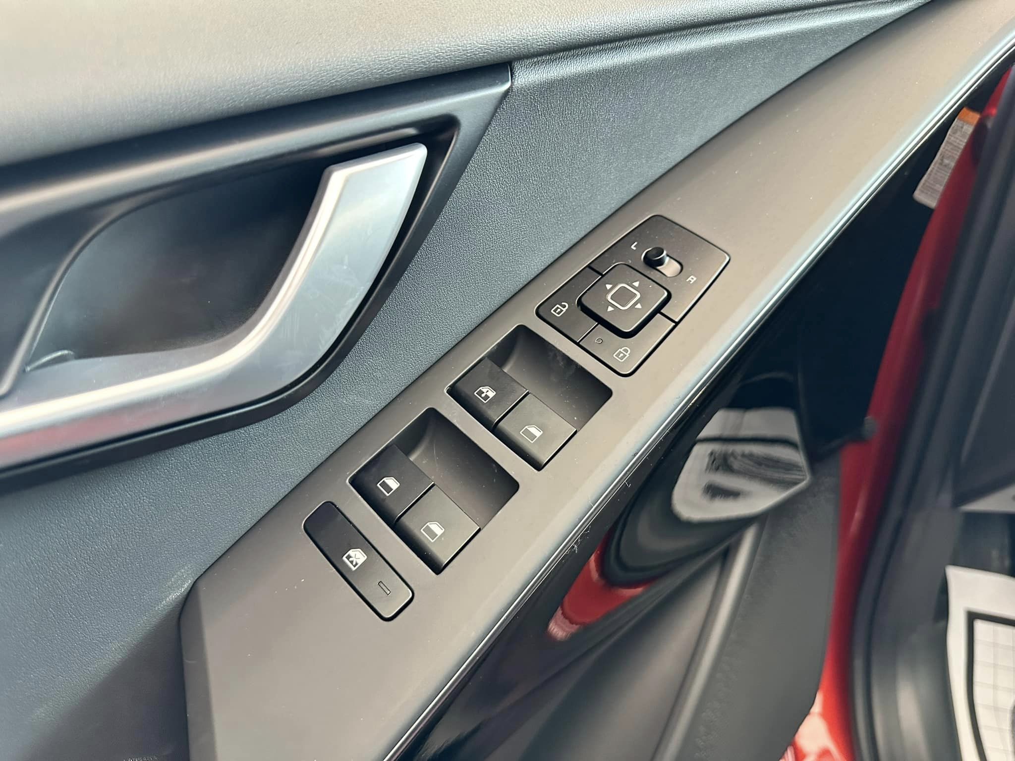 2023 Kia Niro PHEV Plug-In - Fire Orange - EX Trim - Driver Door Controls