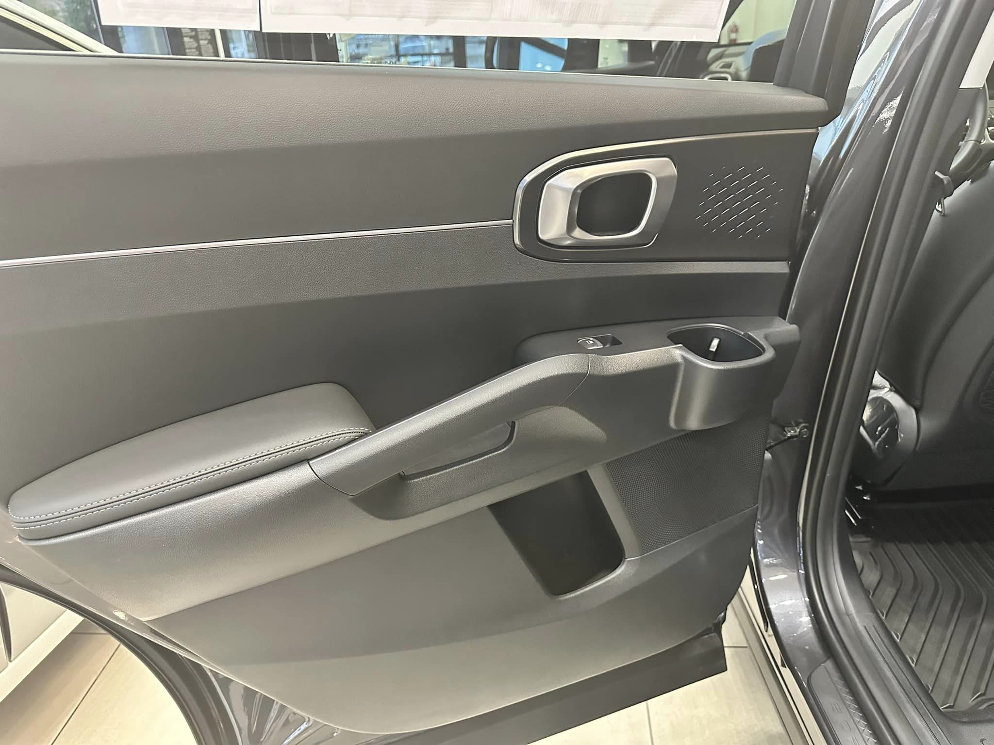 2023 Kia Sportage - Platinum Graphite - HEV Hybrid SX Prestige Trim - Passenger Door Inside
