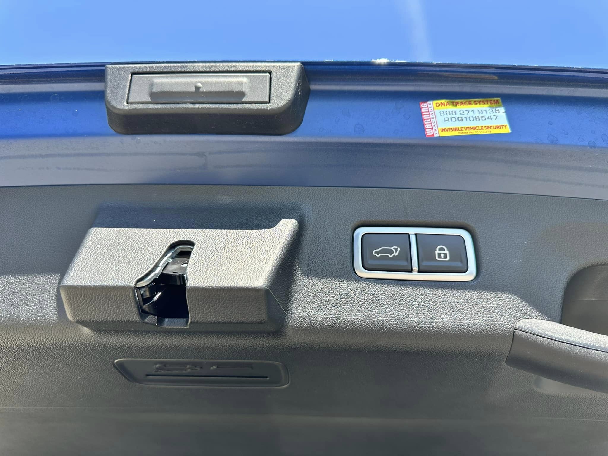 2023 Kia Sportage - Sapphire Blue - SX AWD Trim - Smart Rear Tailgate Controls