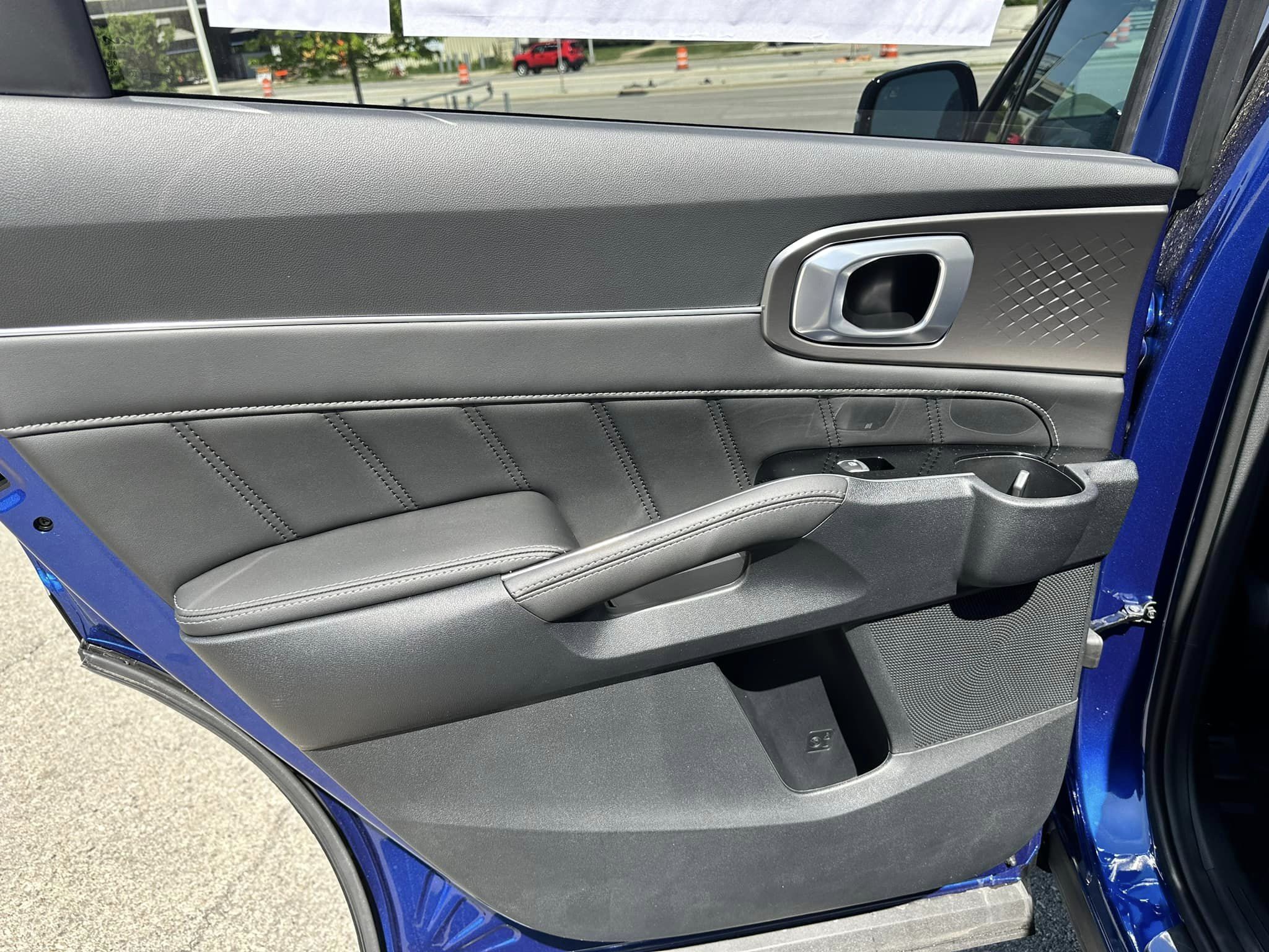 2023 Kia Sportage - Sapphire Blue - SX AWD Trim - Passenger Door