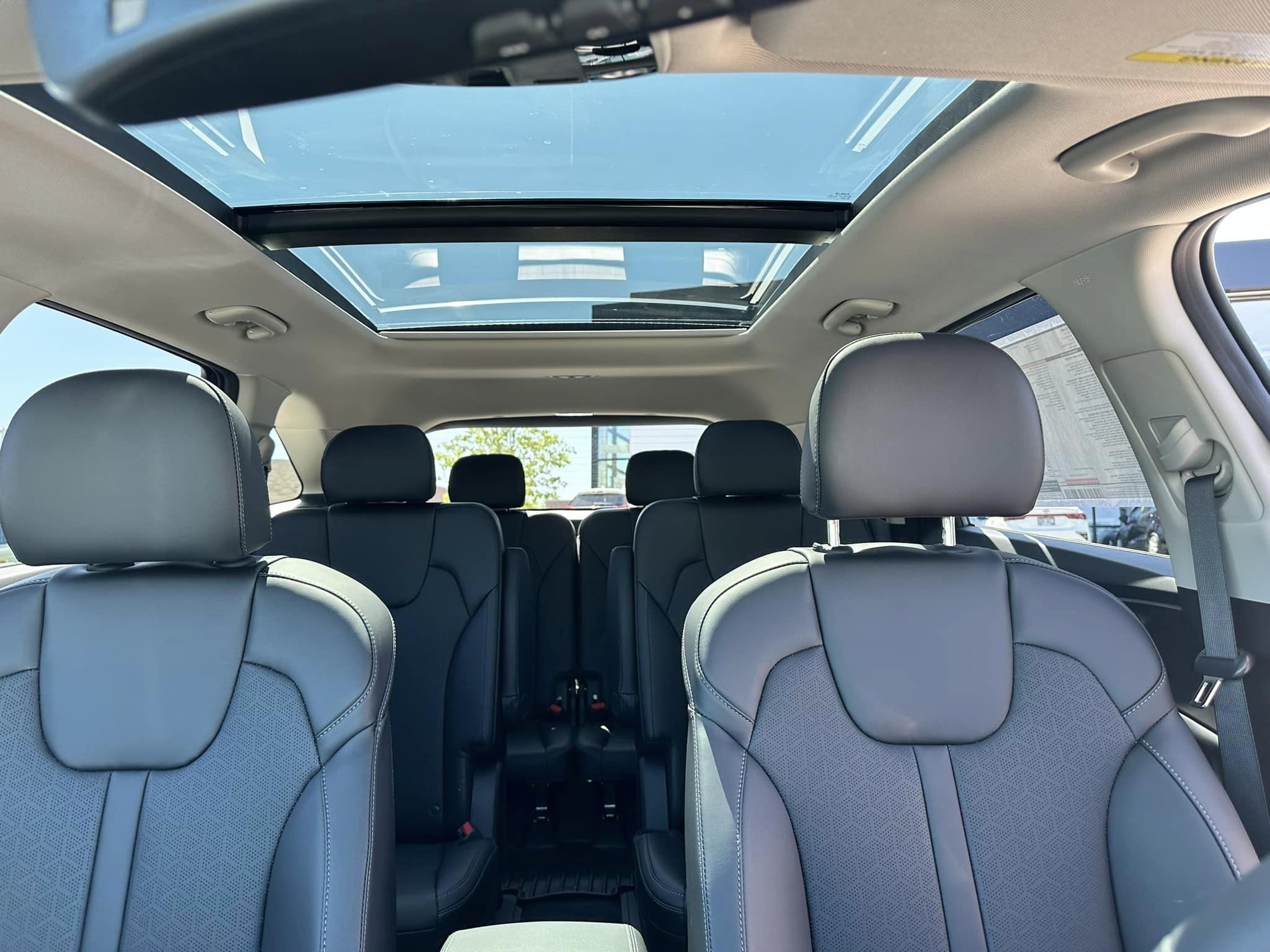 2023 Kia Sportage - Sapphire Blue - SX AWD Trim - Inside View