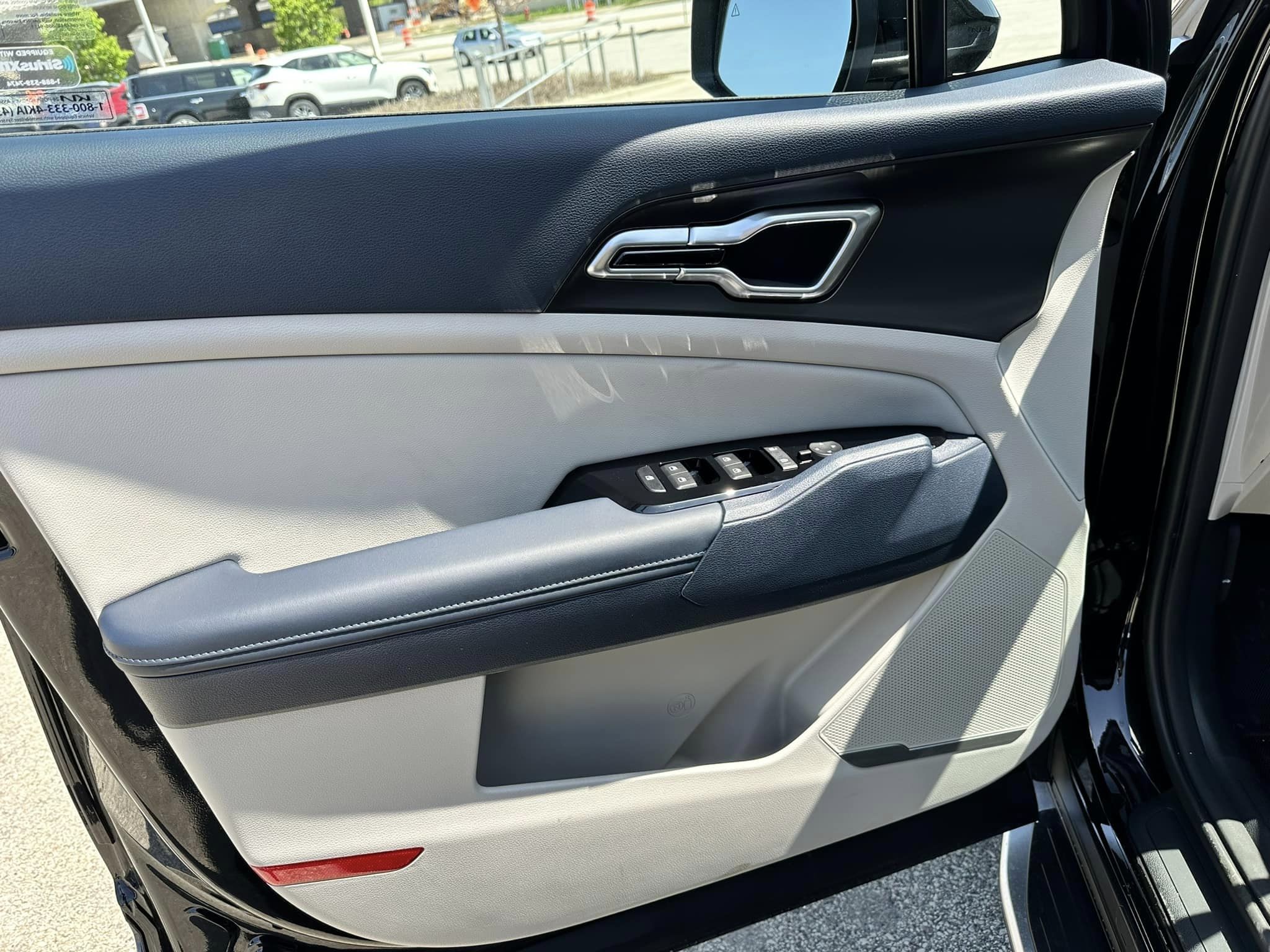 2023 Kia Sportage Hybrid - Fusion Black - EX Trim - Driver's Door