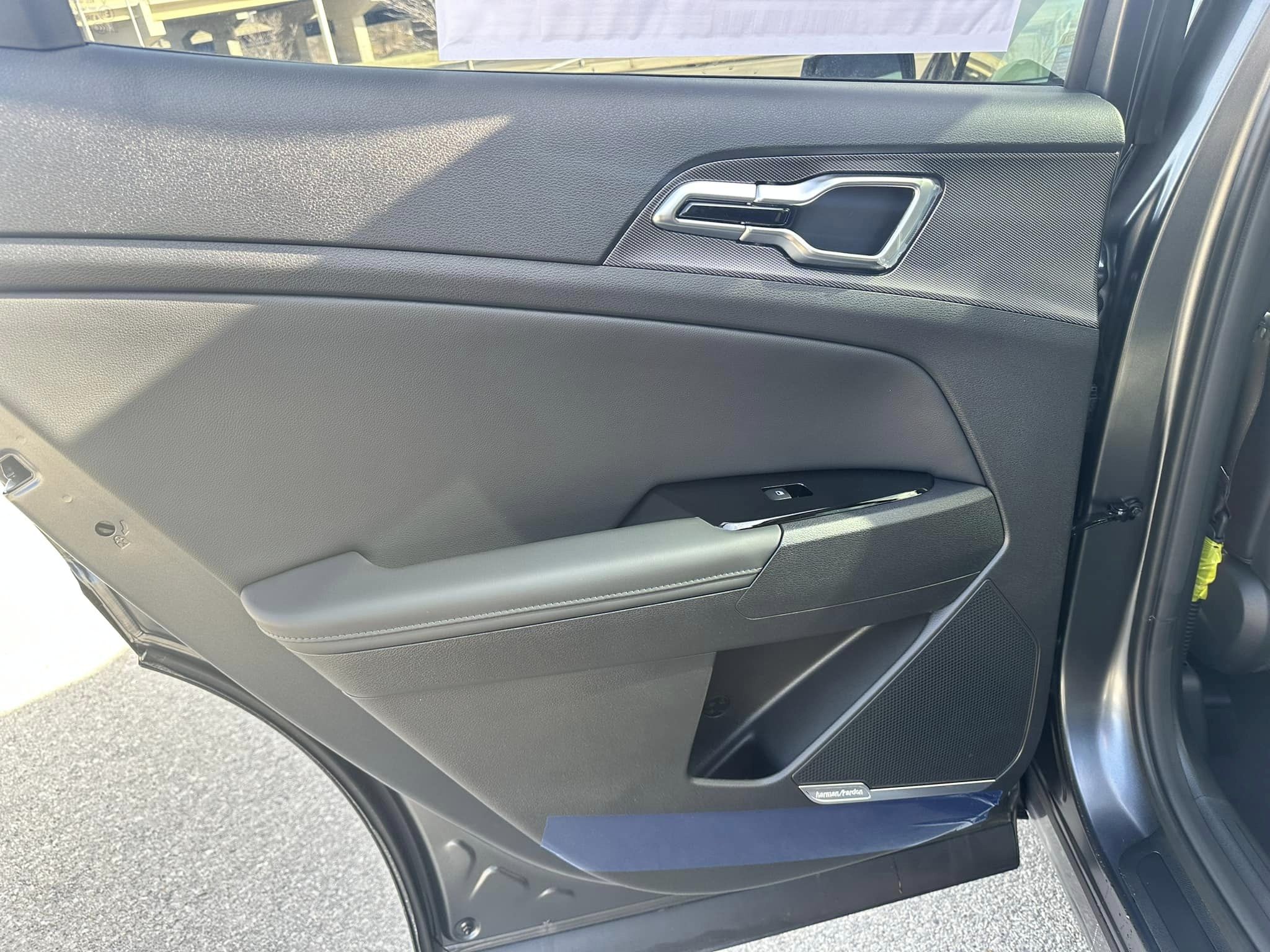 2024 Kia Sportage - Matte Gray/Black Interior - Hybrid HEV SX Prestige Trim - Second Row Door