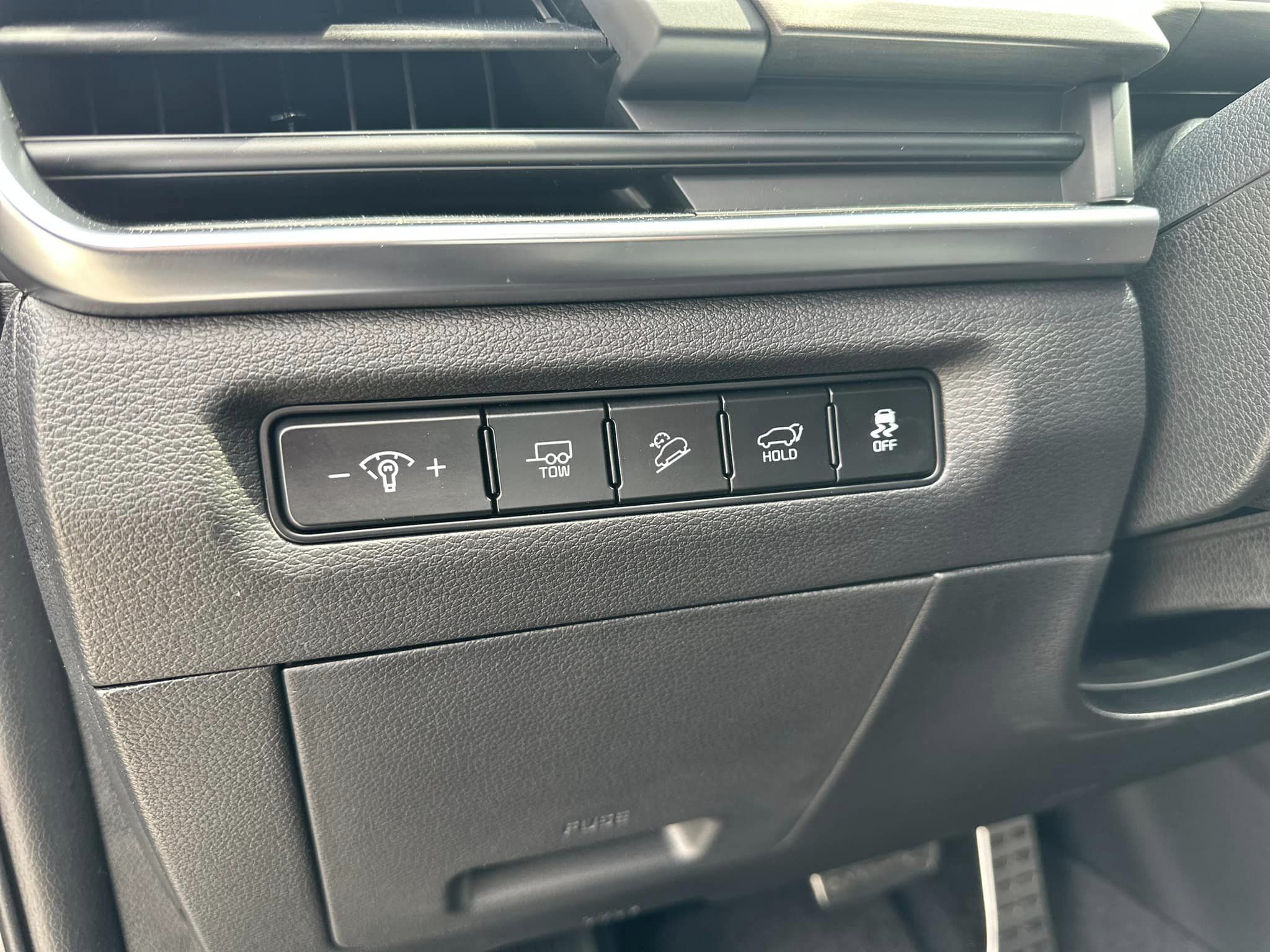 2023 Kia Telluride - SX Prestige X-Pro Trim - Dash Controls
