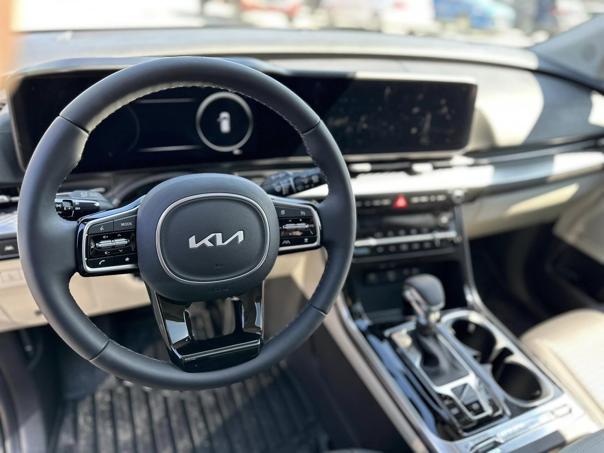 2023 Kia Carnival - Ceramic Gray - SX Prestige Trim - Driver's Cockpit