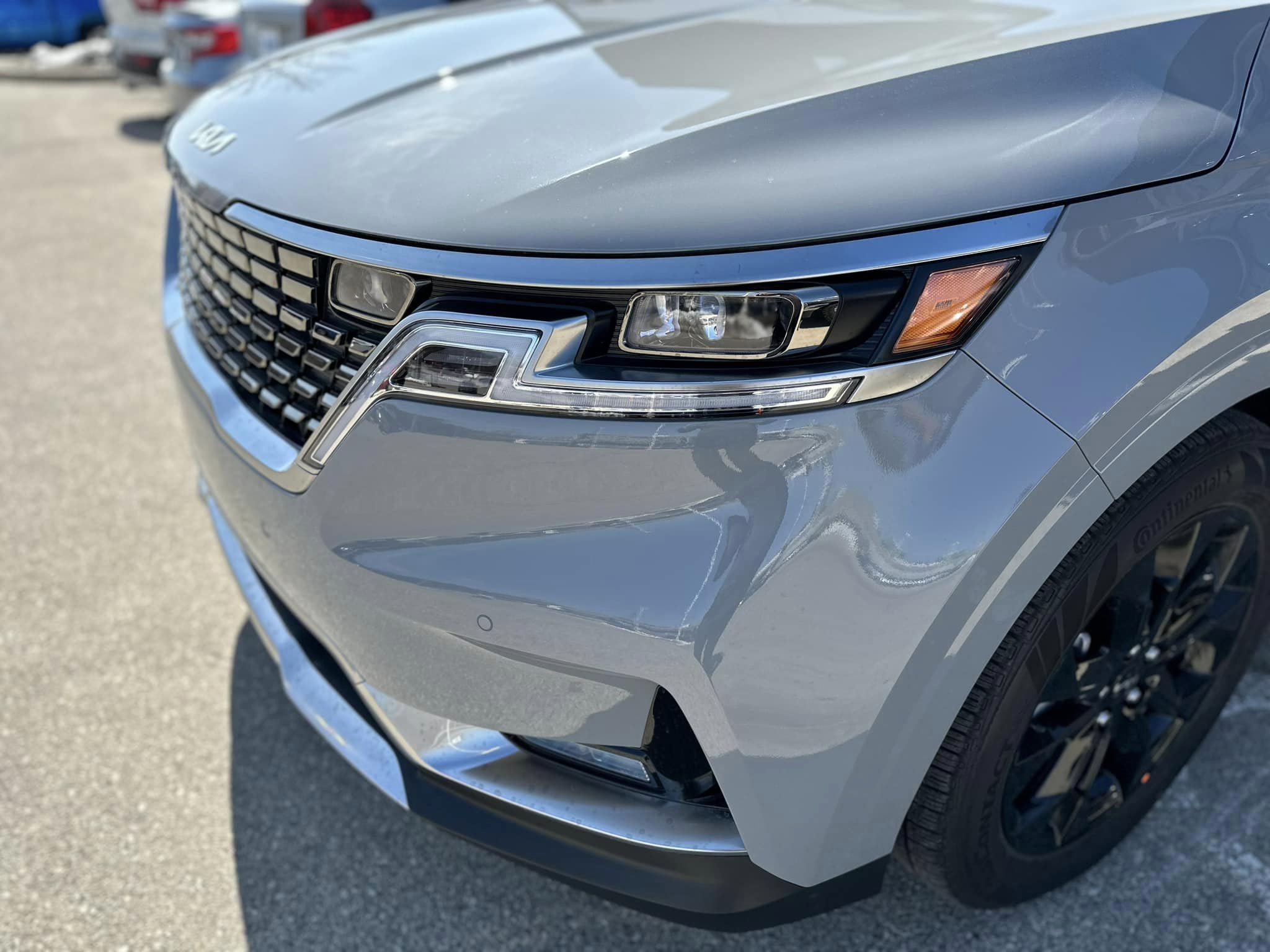 2023 Kia Carnival - Ceramic Gray - SX Prestige Trim - Driver's Side Front View