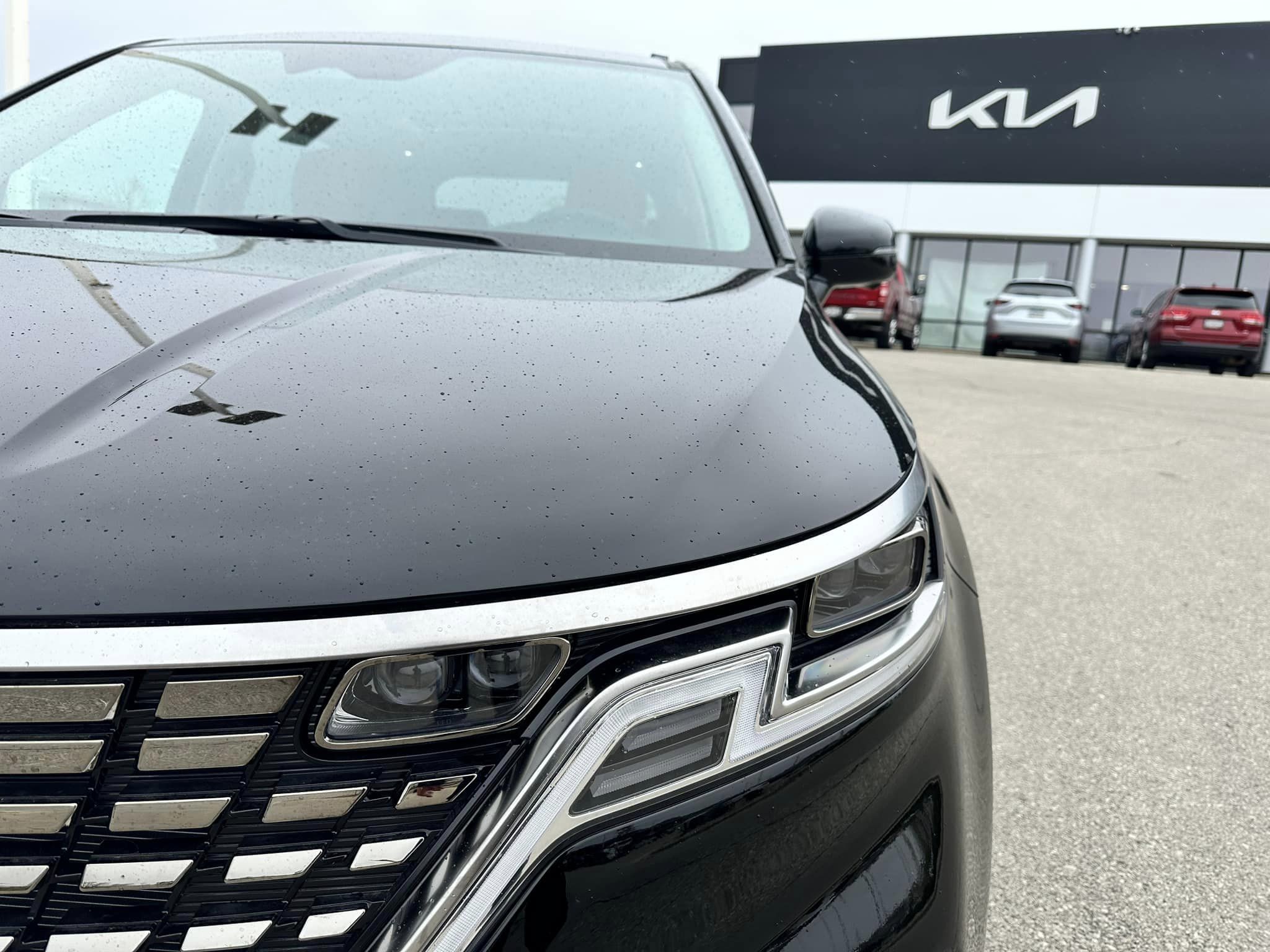 2023 Kia Carnival - Aurora Black Pearl - SX Prestige Trim - Driver's Side Front View