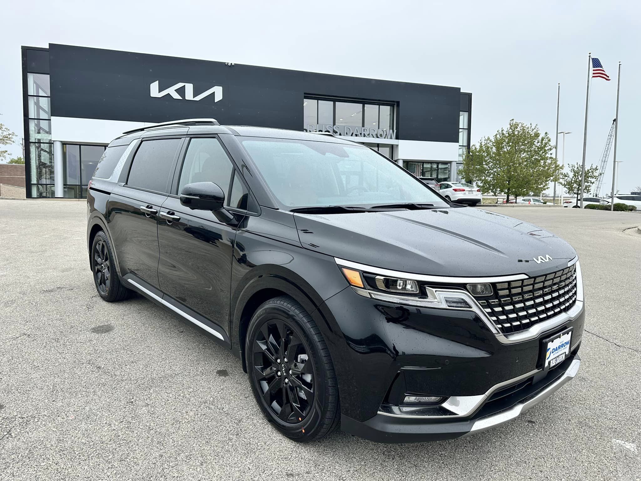 2023 Kia Carnival - Aurora Black Pearl - SX Prestige Trim - Passenger Side Front View