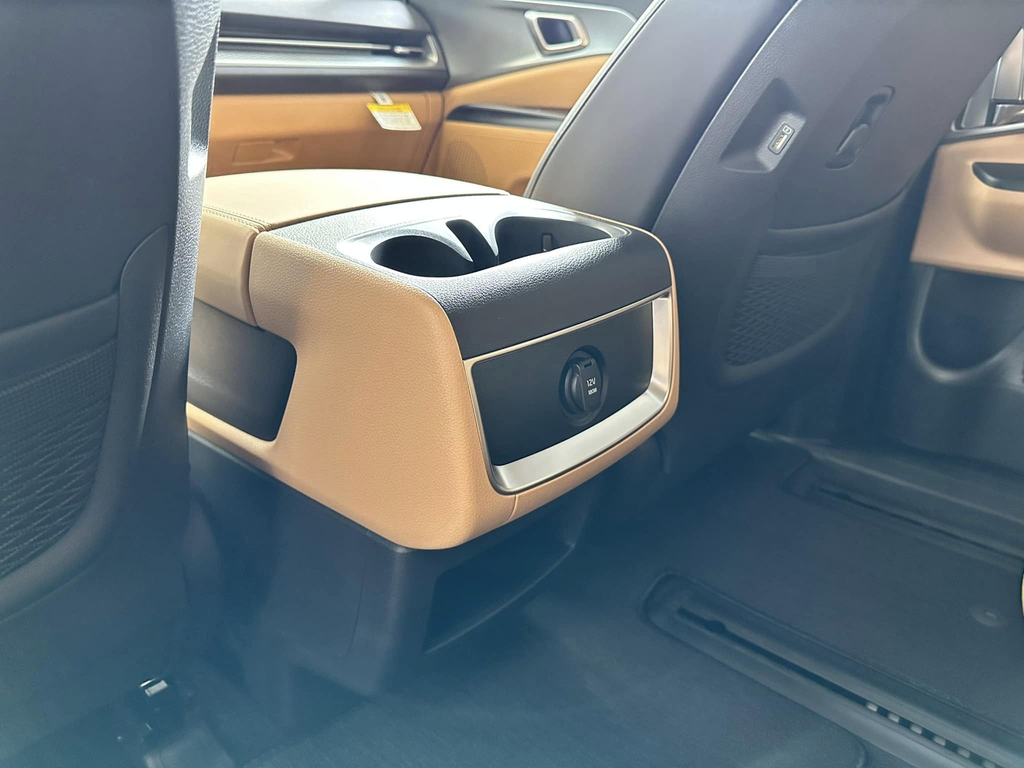 2024 Kia Carnival - Aurora Black Pearl - LX Seat Package - 