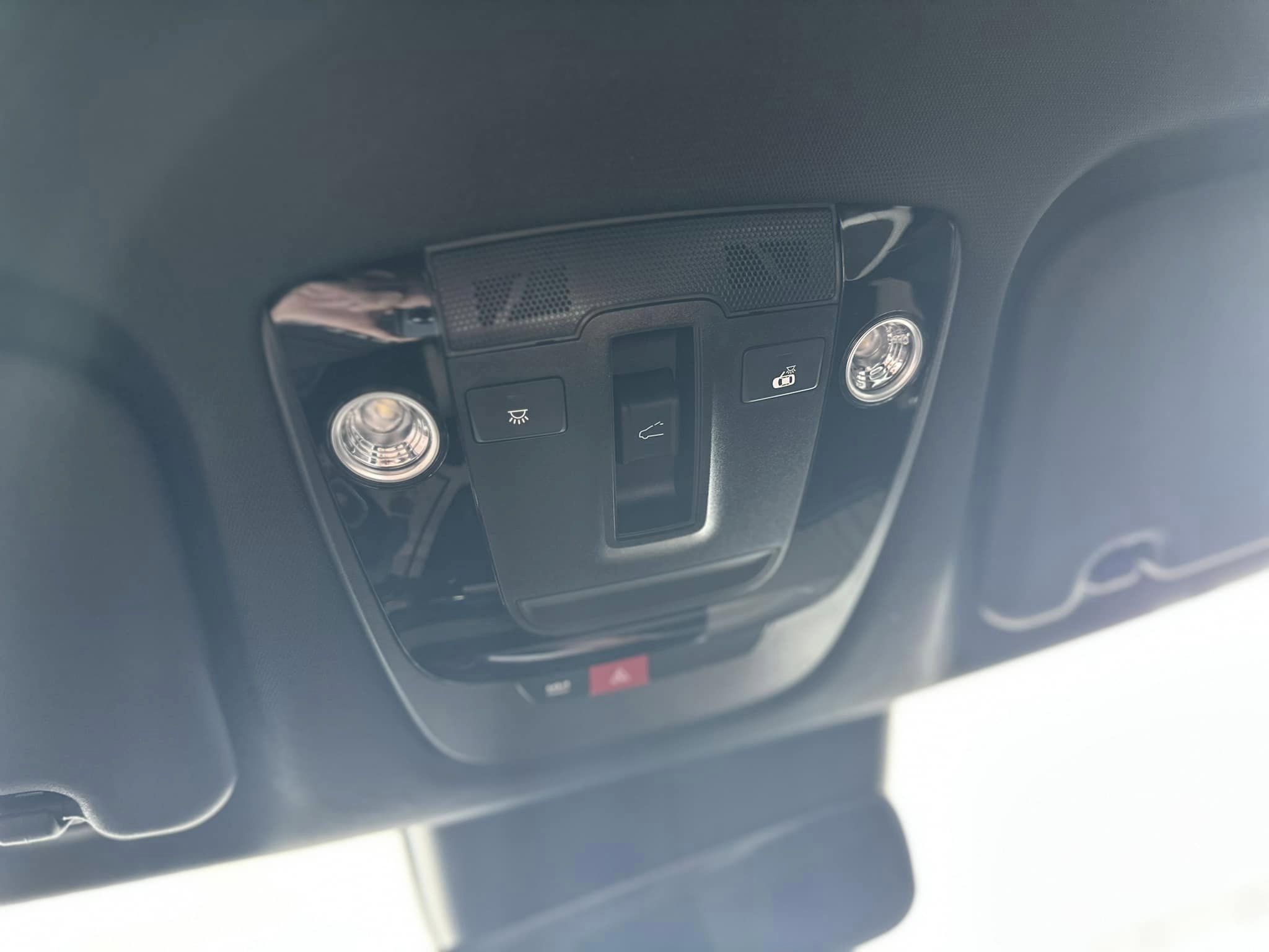 2023 Kia EV6 - Snow White Pearl - GT-Line Trim - Center Interior Lighting