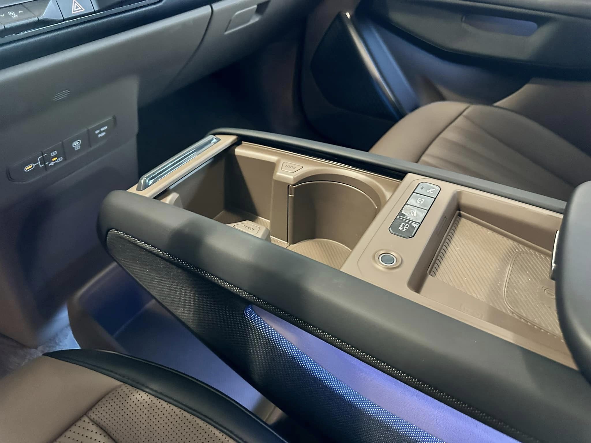 2024 Kia EV9 - Gravity Gray/Black Interior - GT-Line Preview Trim - 
