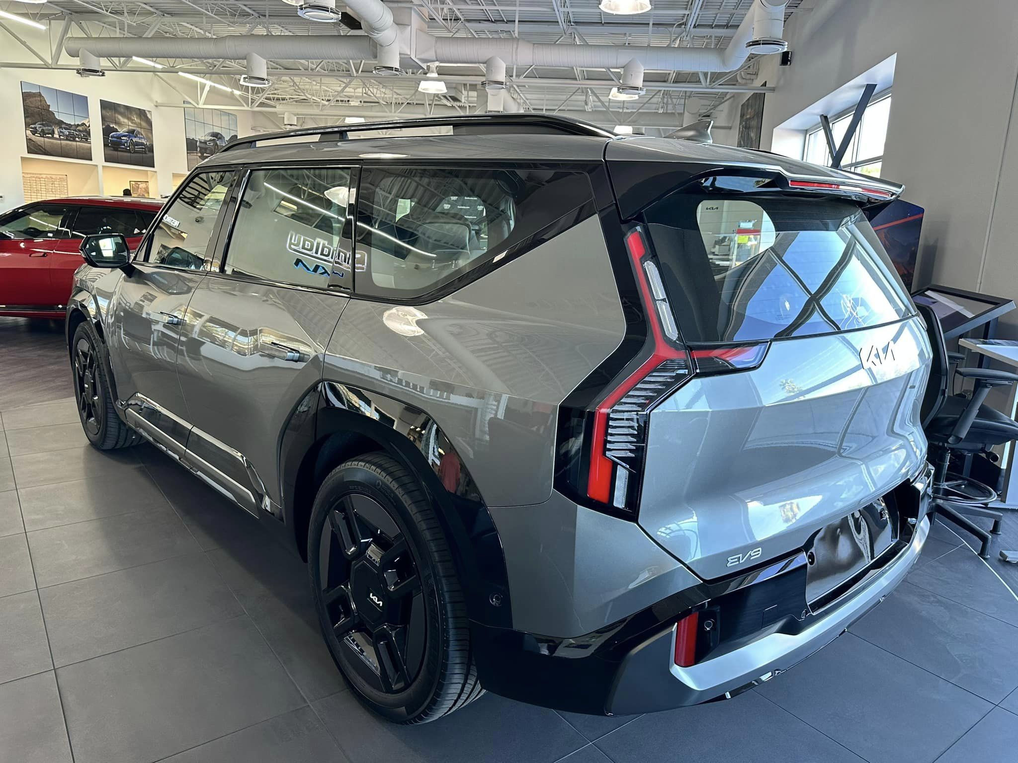 2024 Kia EV9 - Gravity Gray/Black Interior - GT-Line Preview Trim - 