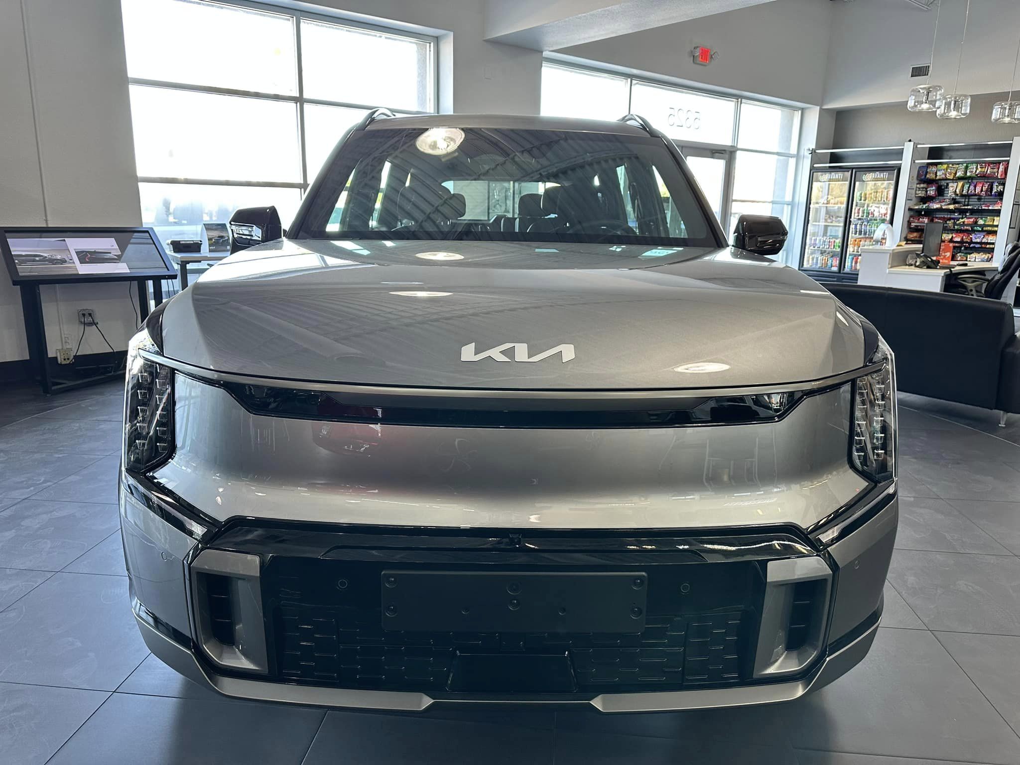 2024 Kia EV9 - Gravity Gray/Black Interior - GT-Line Preview Trim - 