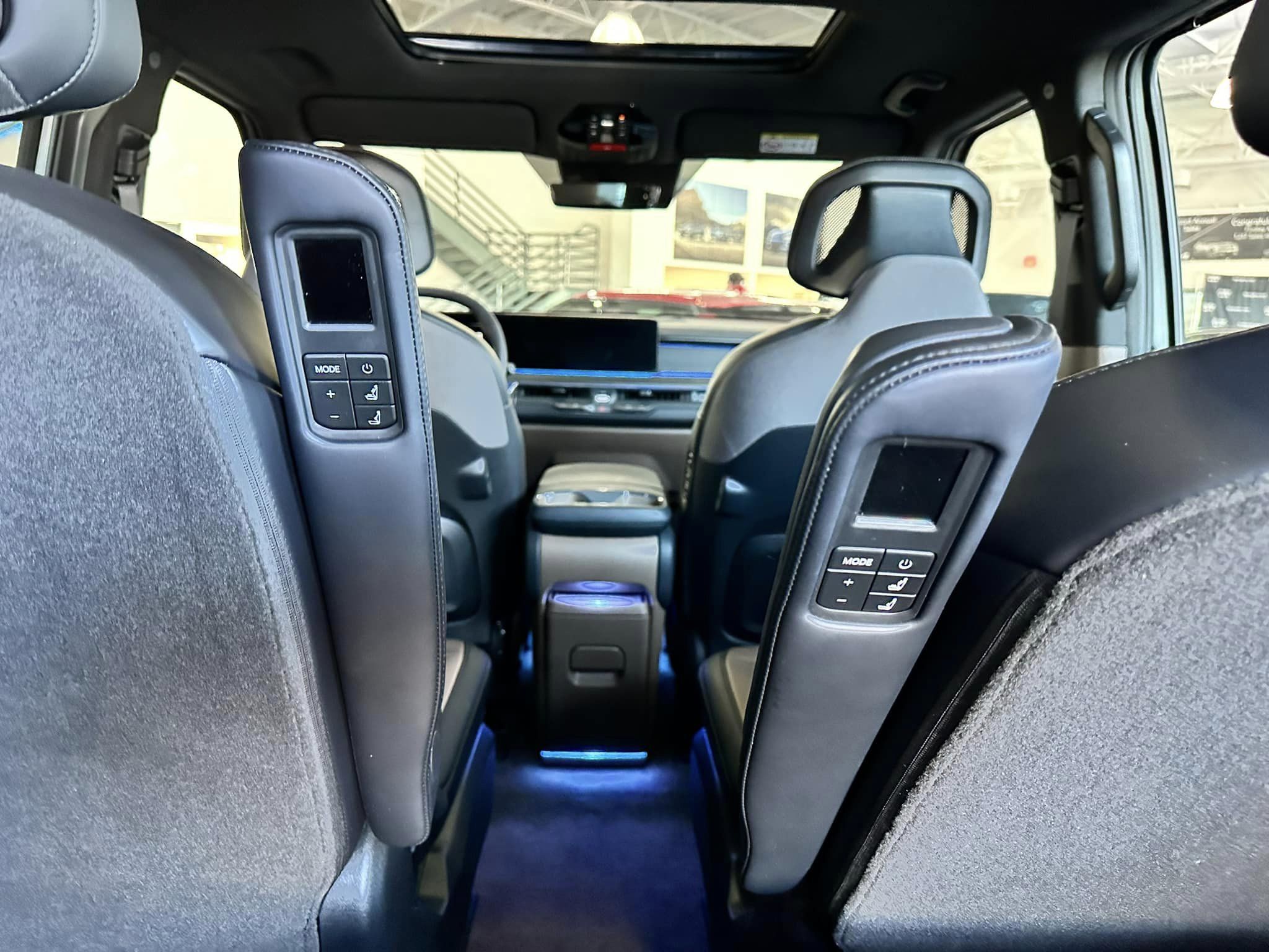 2024 Kia EV9 - Gravity Gray/Black Interior - GT-Line Preview Trim - 