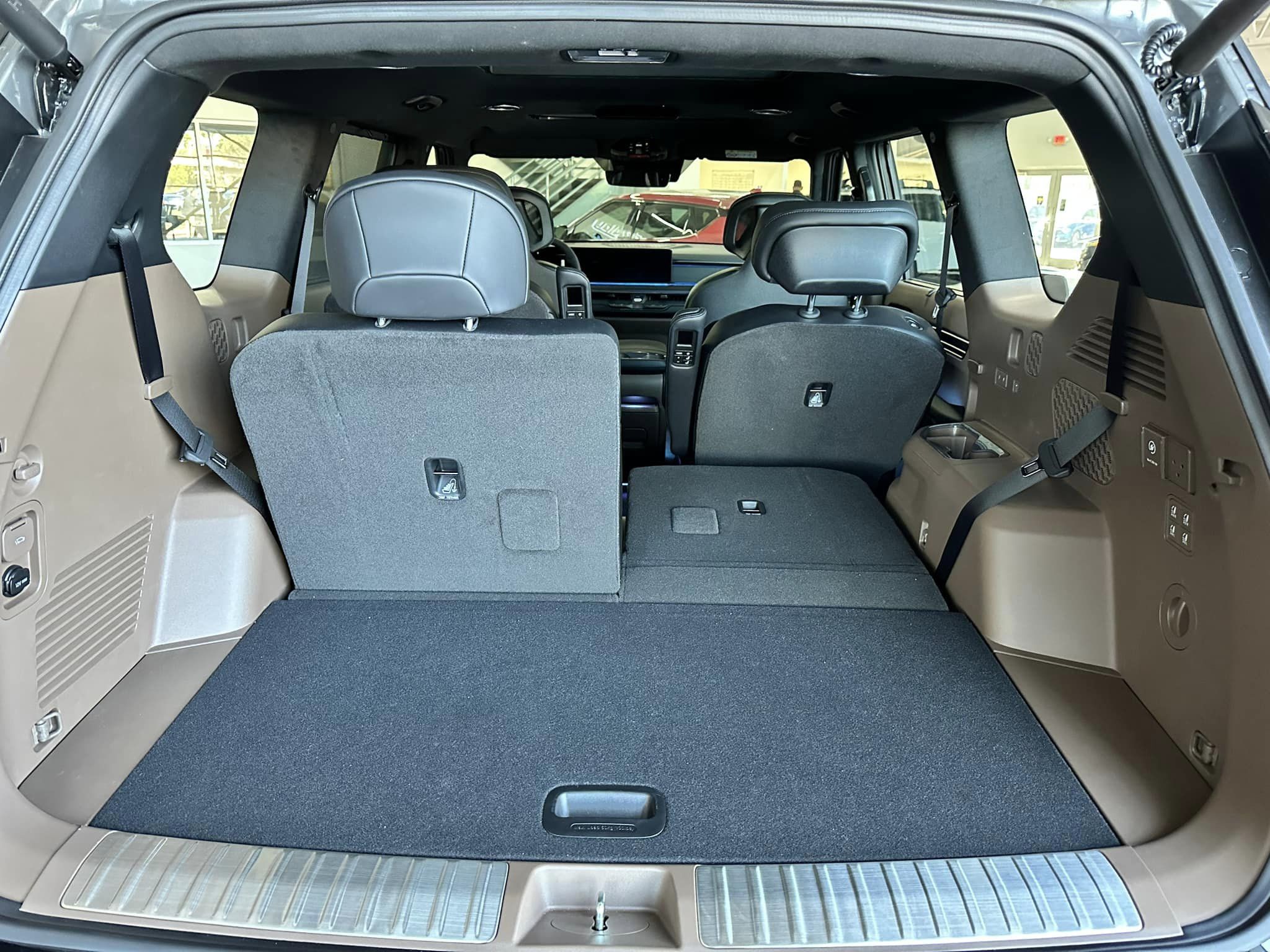2024 Kia EV9 - Gravity Gray/Black Interior - GT-Line Preview Trim - 