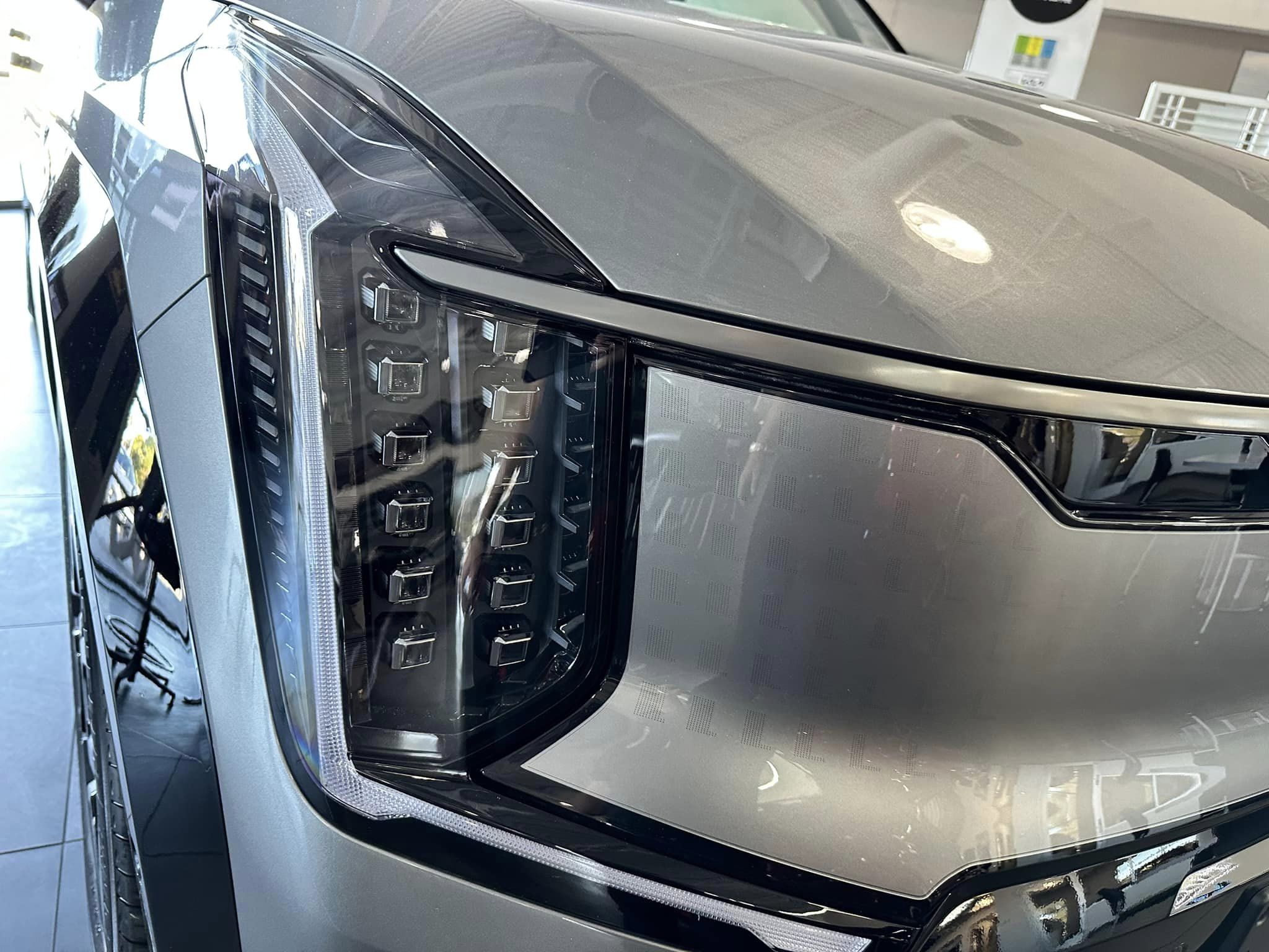 2024 Kia EV9 - Gravity Gray/Black Interior - GT-Line Preview Trim - 