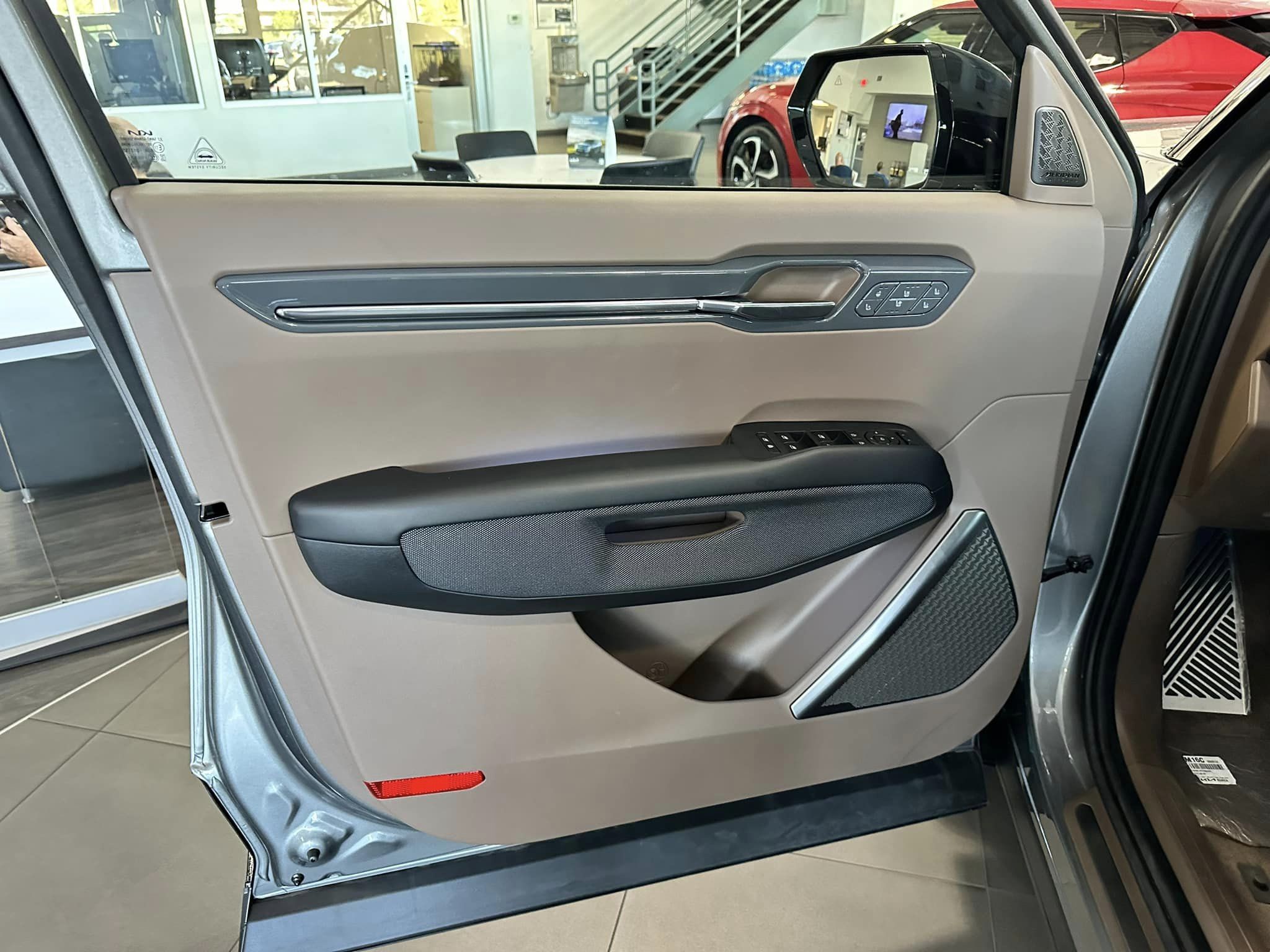 2024 Kia EV9 - Gravity Gray/Black Interior - GT-Line Preview Trim - 