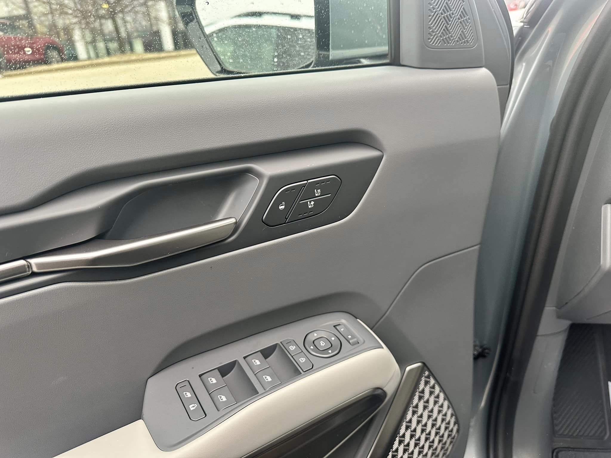 2024 Kia EV9 - Ice Green/Light Gray Interior - Wave AWD Trim - 