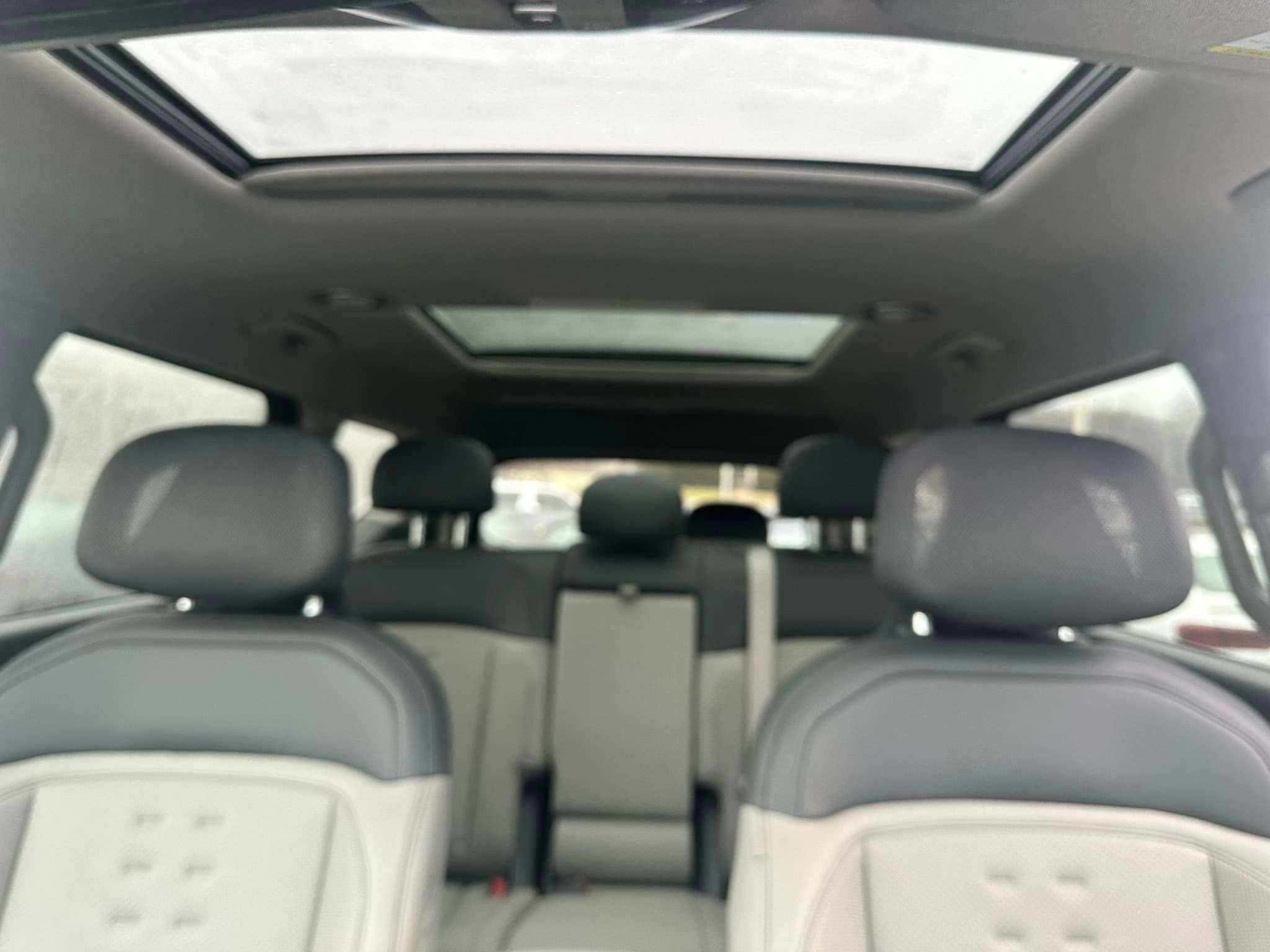 2024 Kia EV9 - Ice Green/Light Gray Interior - Wave AWD Trim - 