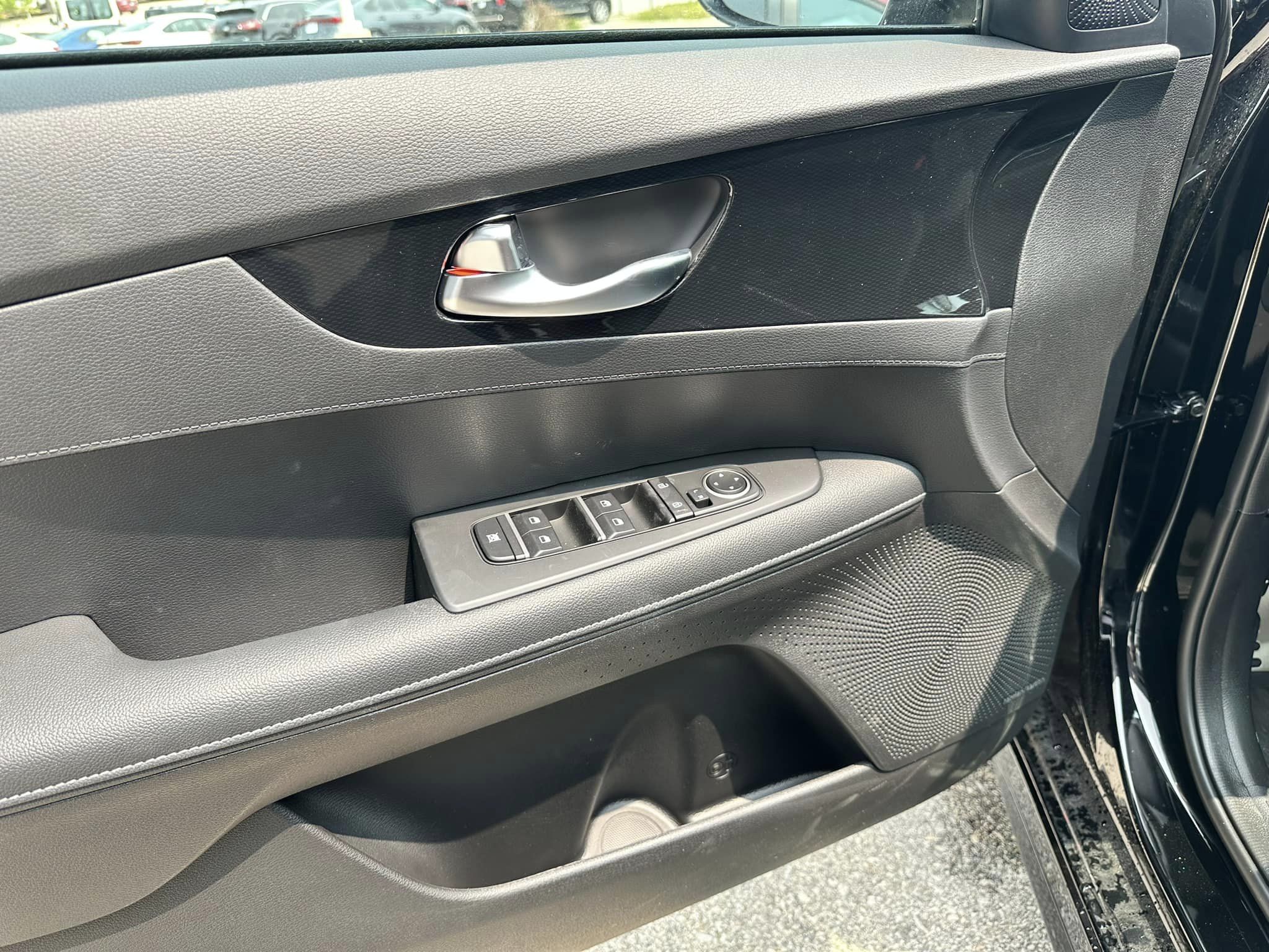 2023 Kia Forte - Auoroa Black - GT-Line Trim - Driver's Door