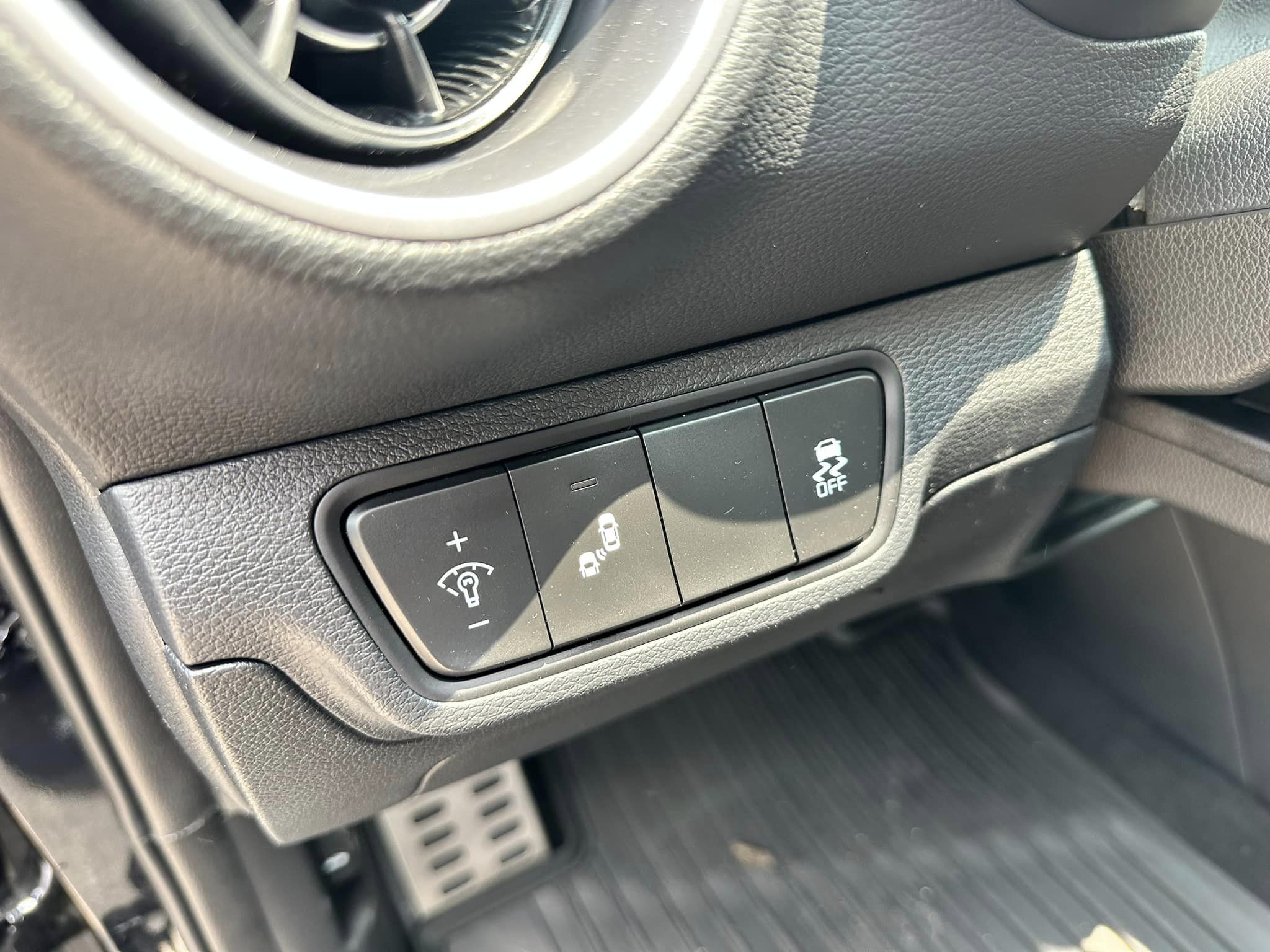 2023 Kia Forte - Auoroa Black - GT-Line Trim - Dash Controls