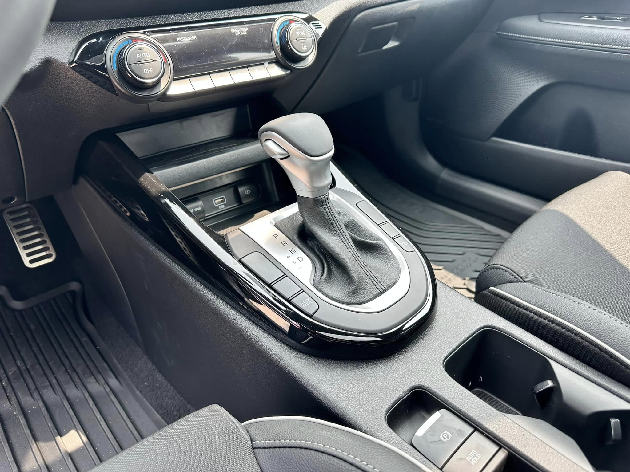 2023 Kia Forte -  Aurora Black - GT-Line Trim - Center Console