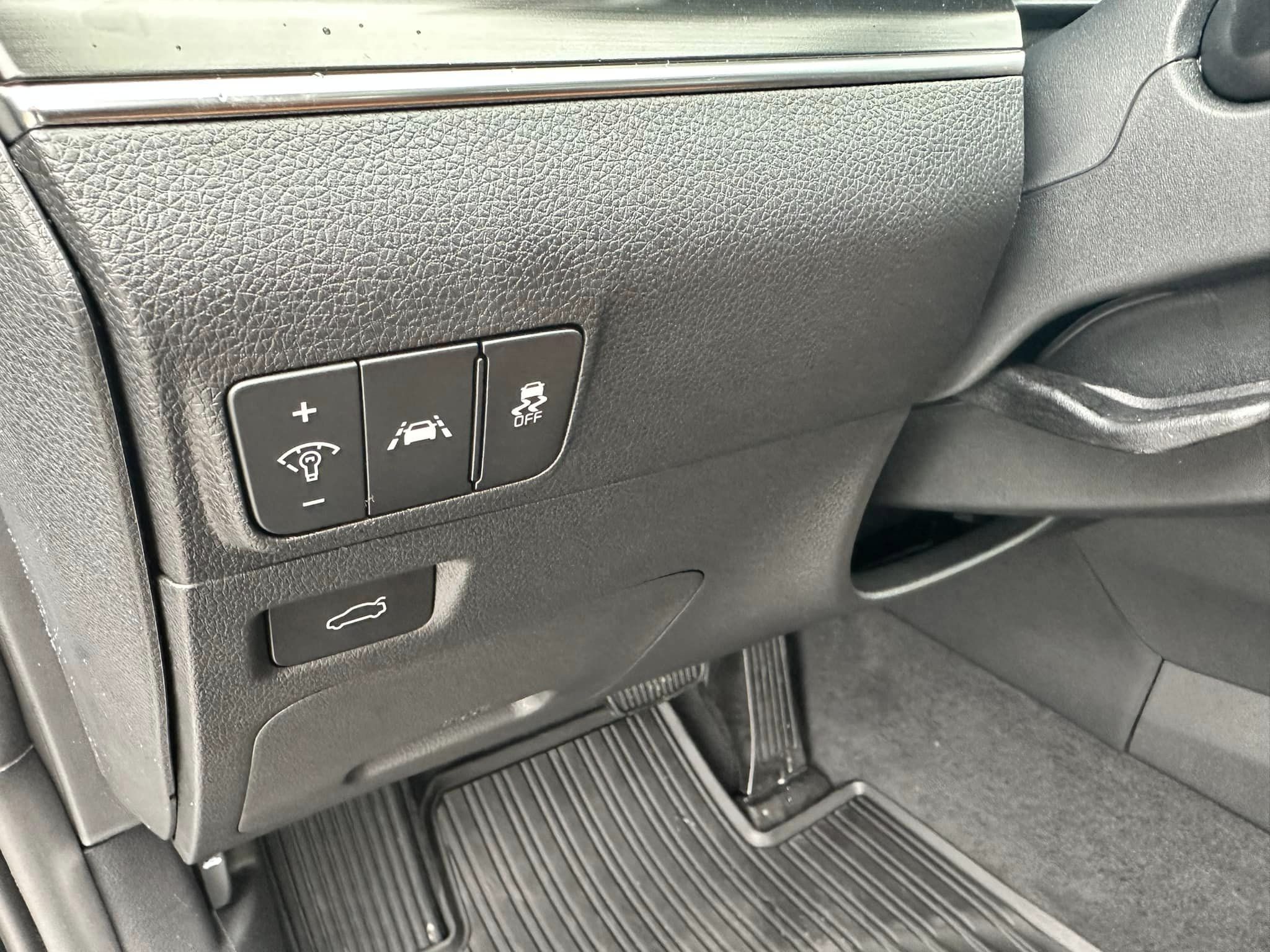 2024 Kia K5 - Ebony Black GT FWD - Dash Controls