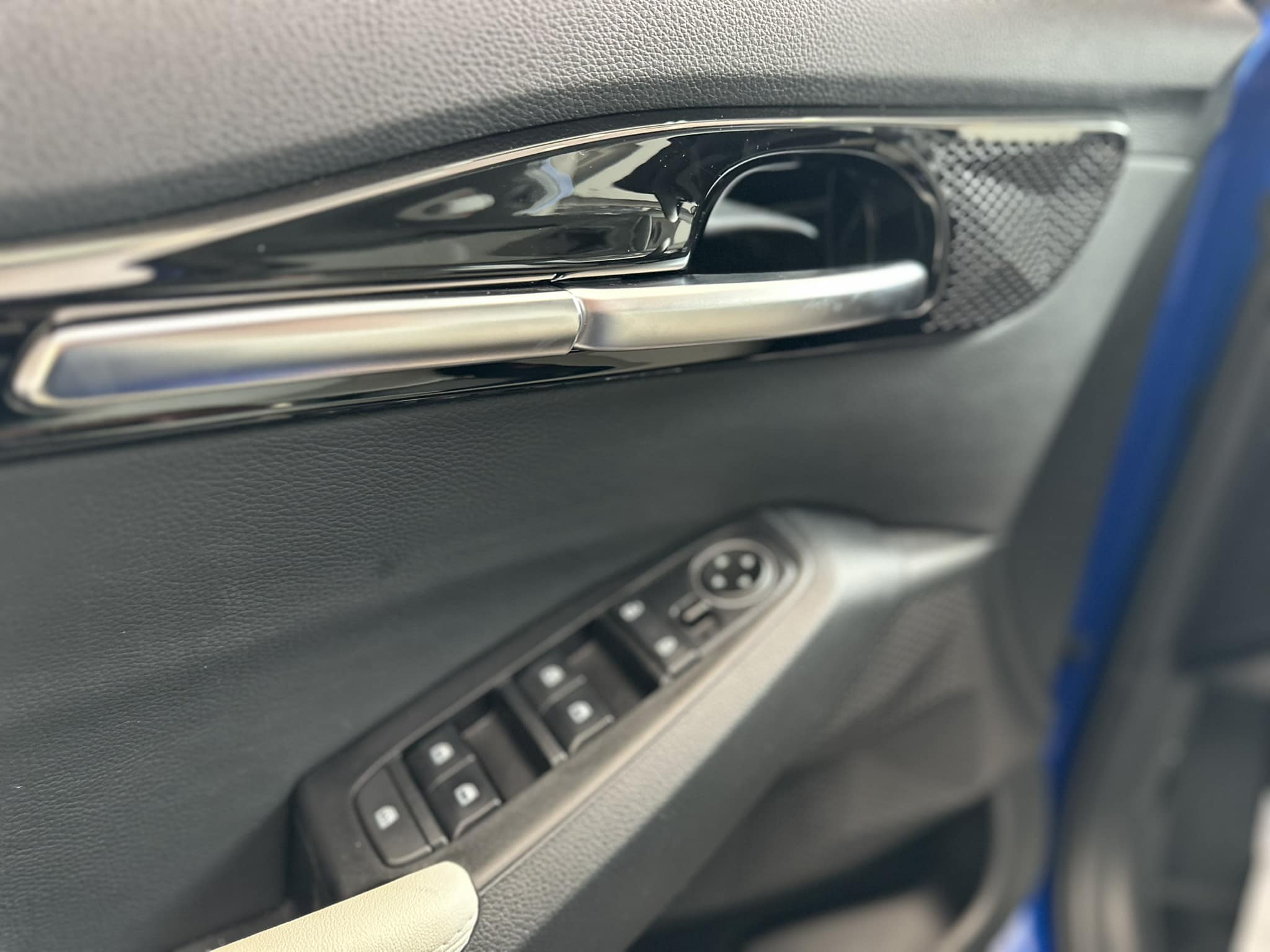 2023 Kia Seltos - Neptune Blue - EX Trim - Driver's Door