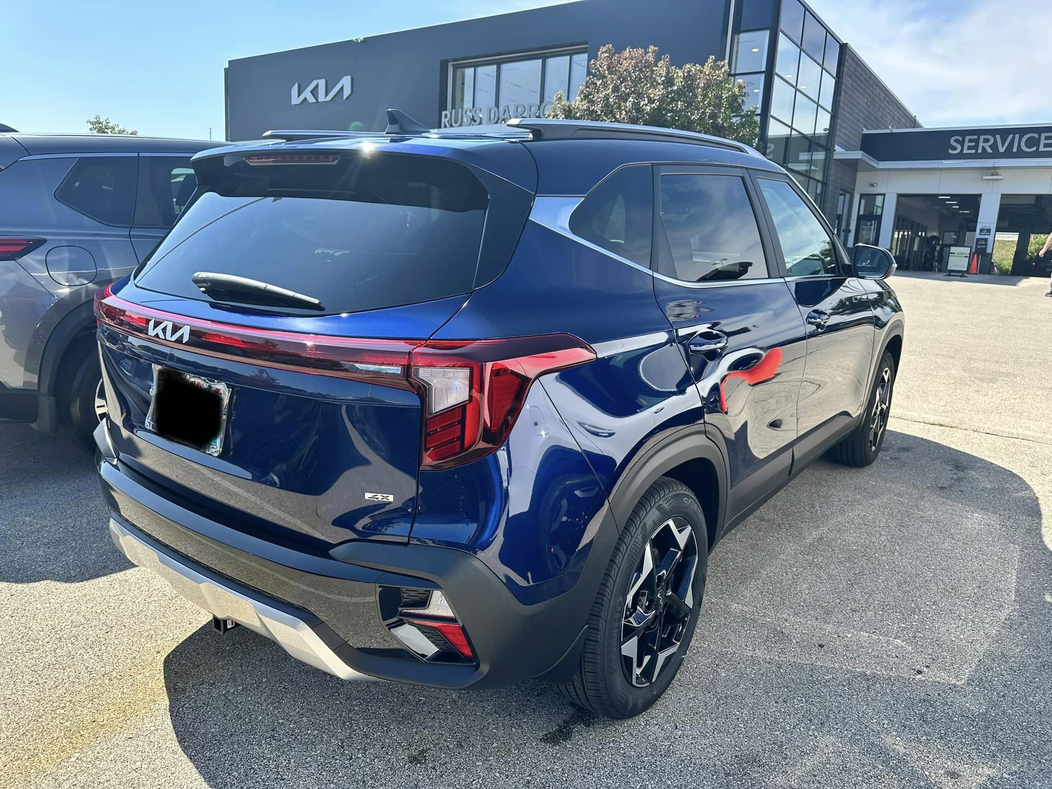 2024 Kia Seltos - Dark Ocean Blue/Gentle Brown - EX Trim - Passenger Side Rear View
