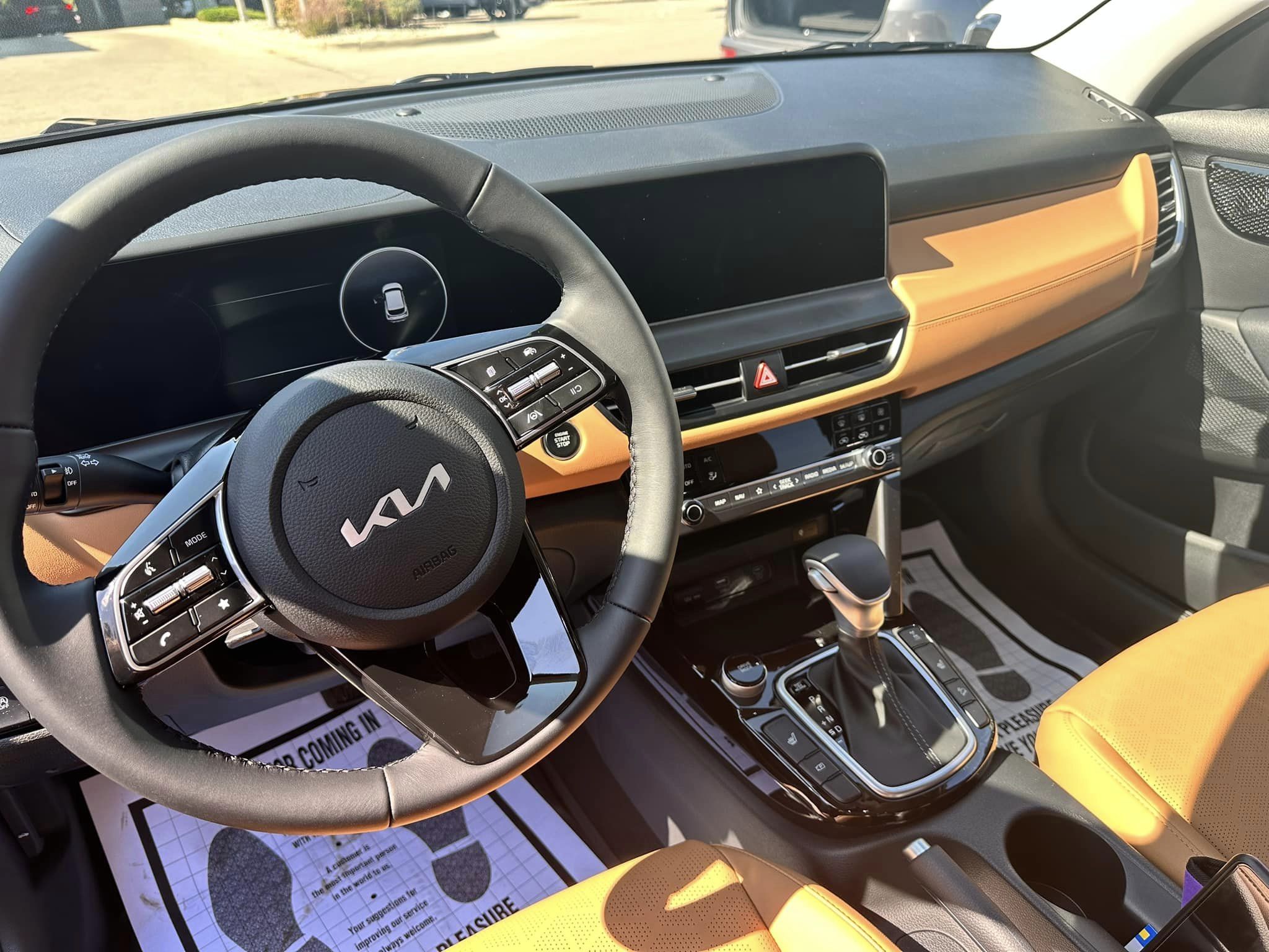 2024 Kia Seltos - Dark Ocean Blue/Gentle Brown - EX Trim - Driver View