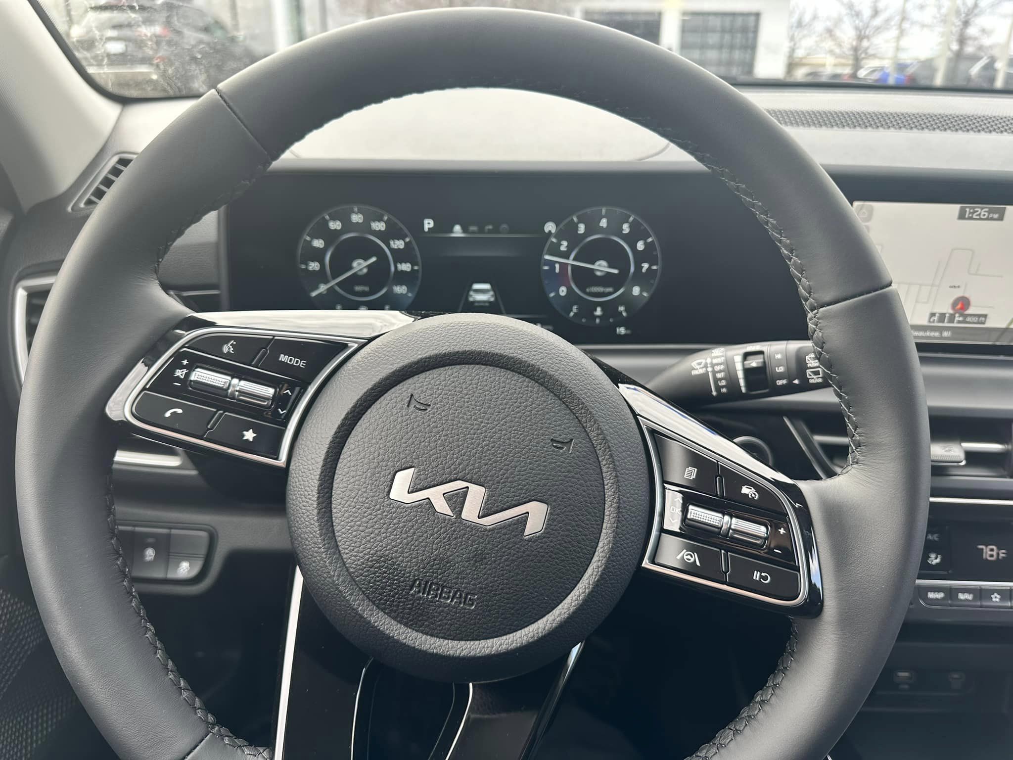 2024 Kia Seltos - Snow White Pearl - S Trim - 