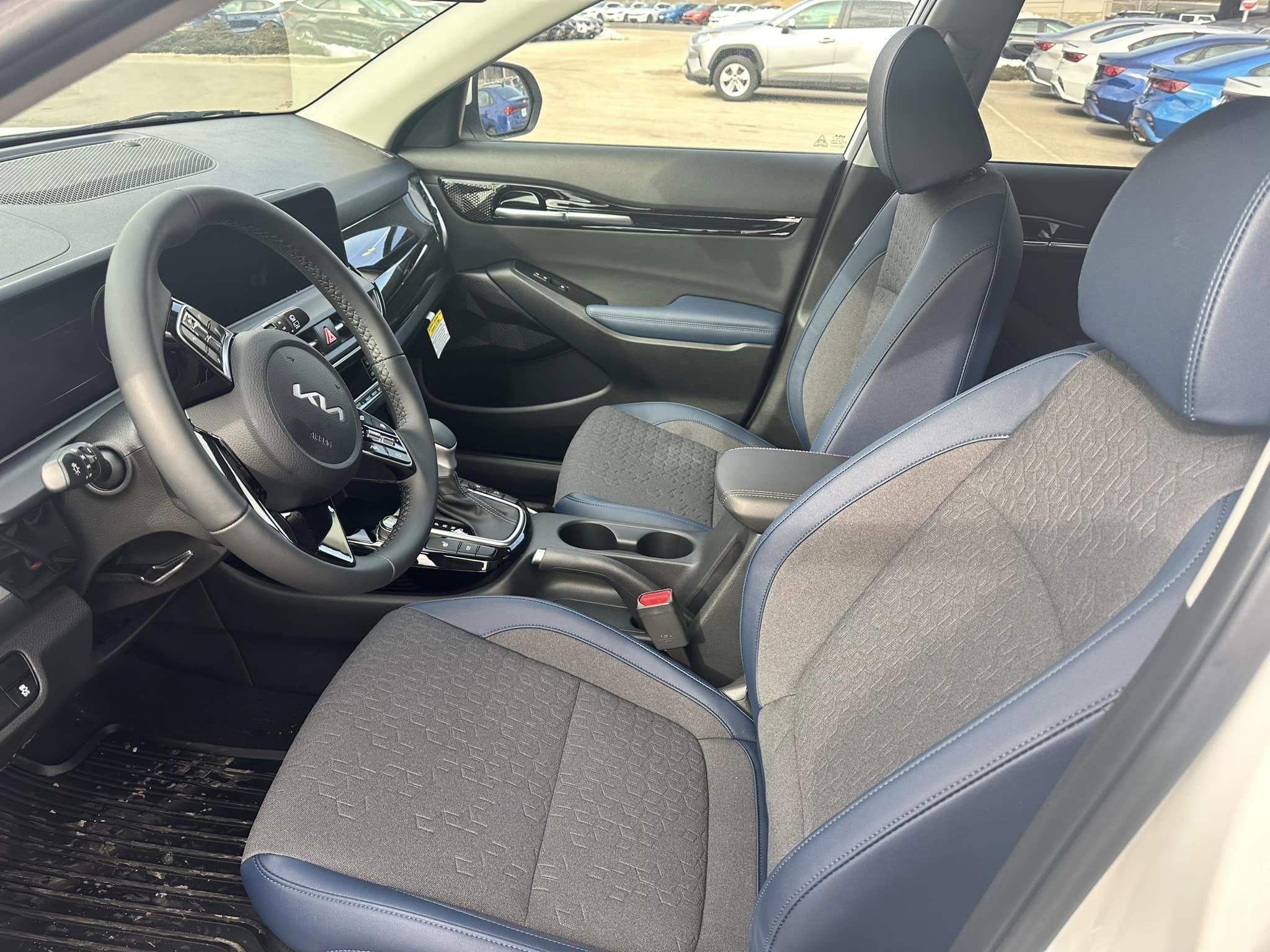 2024 Kia Seltos - Snow White Pearl - S Trim - 