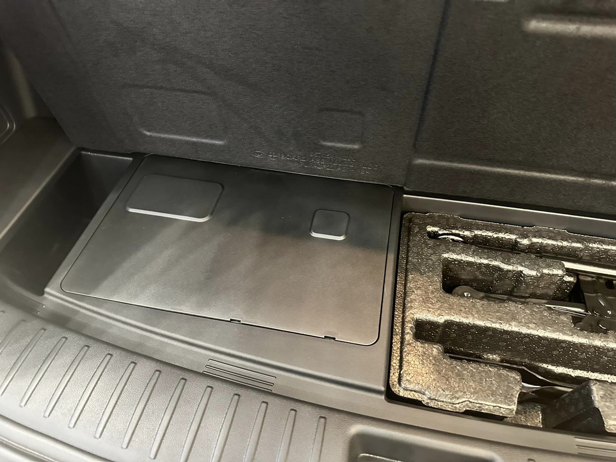 2023 Kia Sportage - Platinum Graphite - HEV Hybrid SX Prestige Trim - Rear Storage