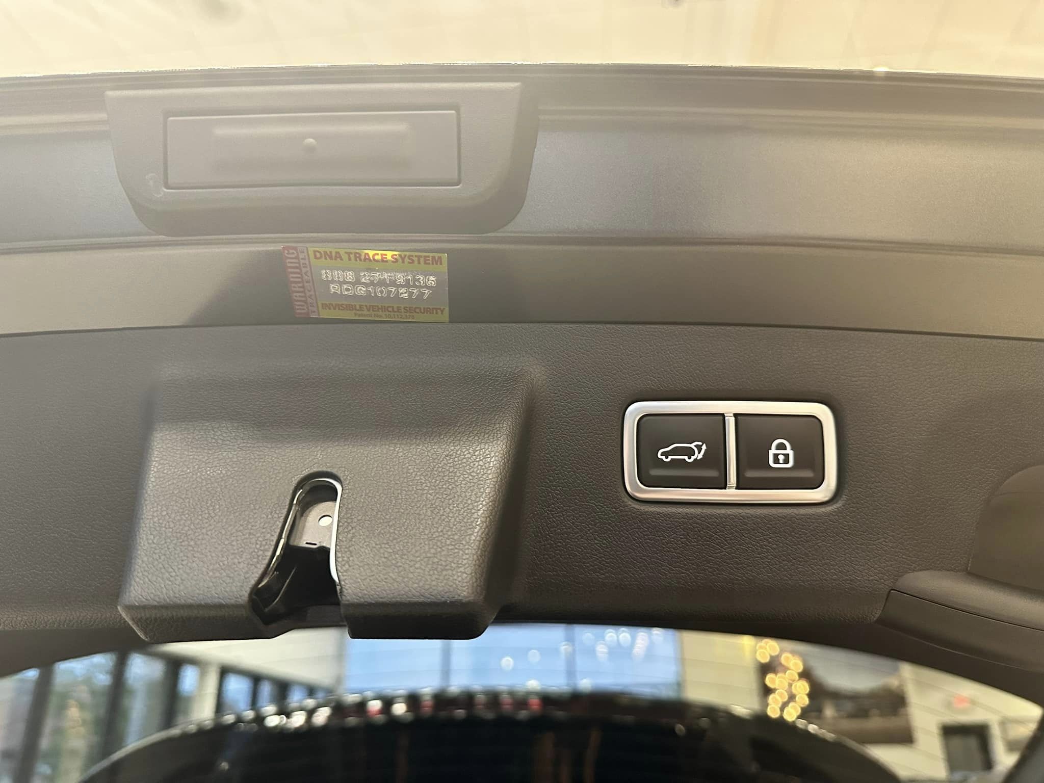 2023 Kia Sportage - Platinum Graphite - HEV Hybrid EX AWD Trim - Smart Power Liftgate Controls