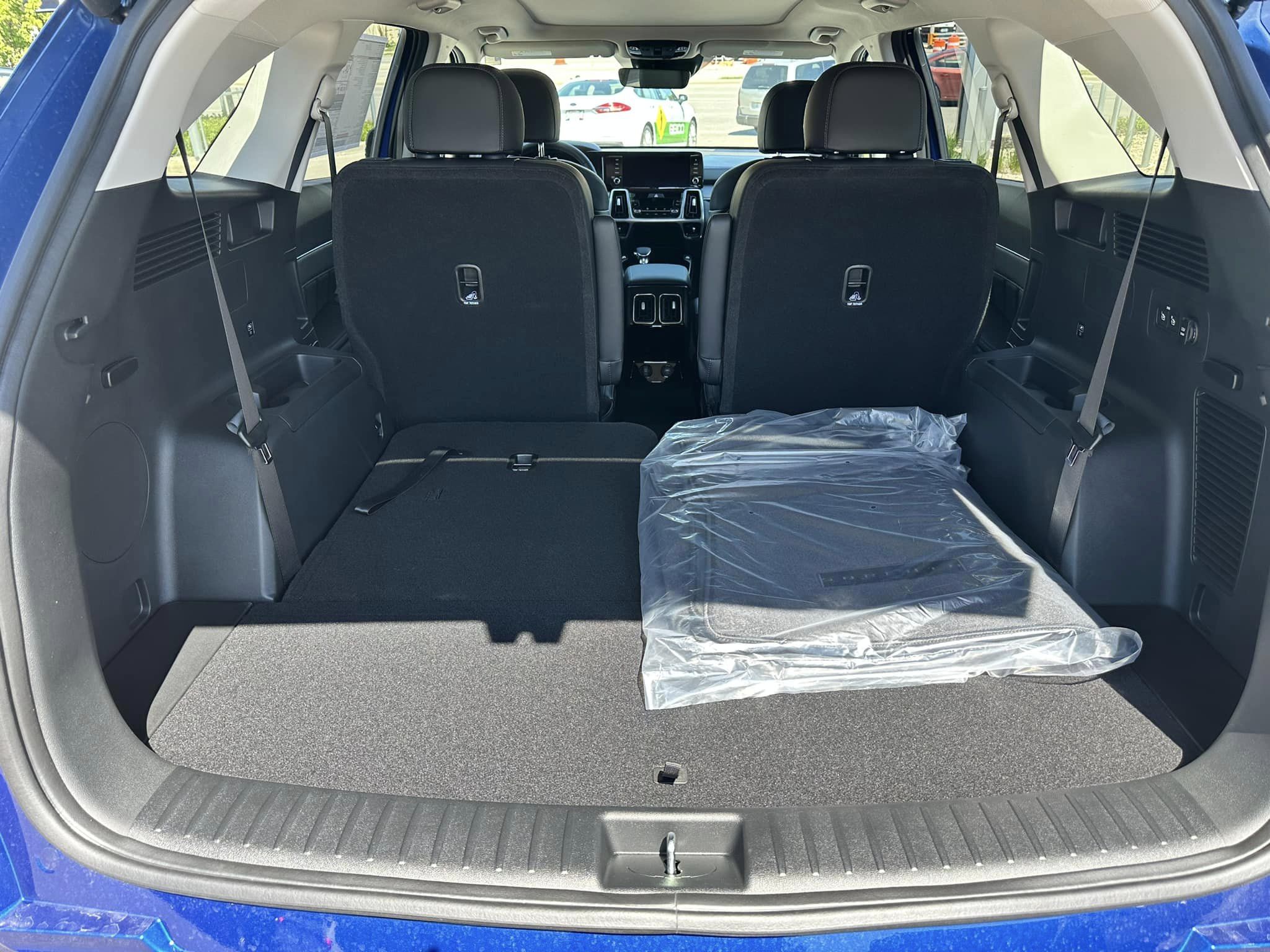 2023 Kia Sportage - Sapphire Blue - SX AWD Trim - Rear Interior View