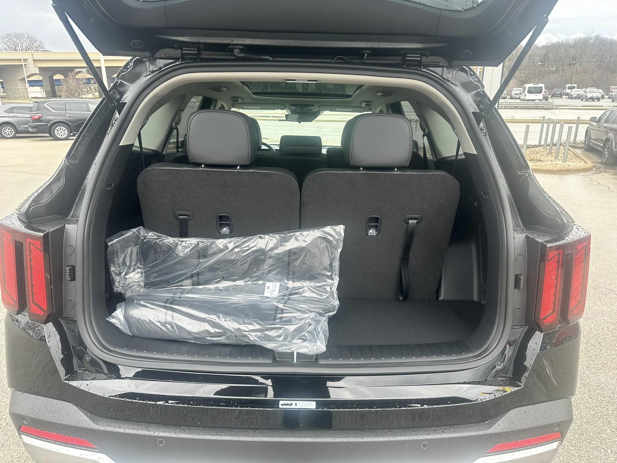 2024 Kia Sportage - Ebony Black - S AWD Trim - 