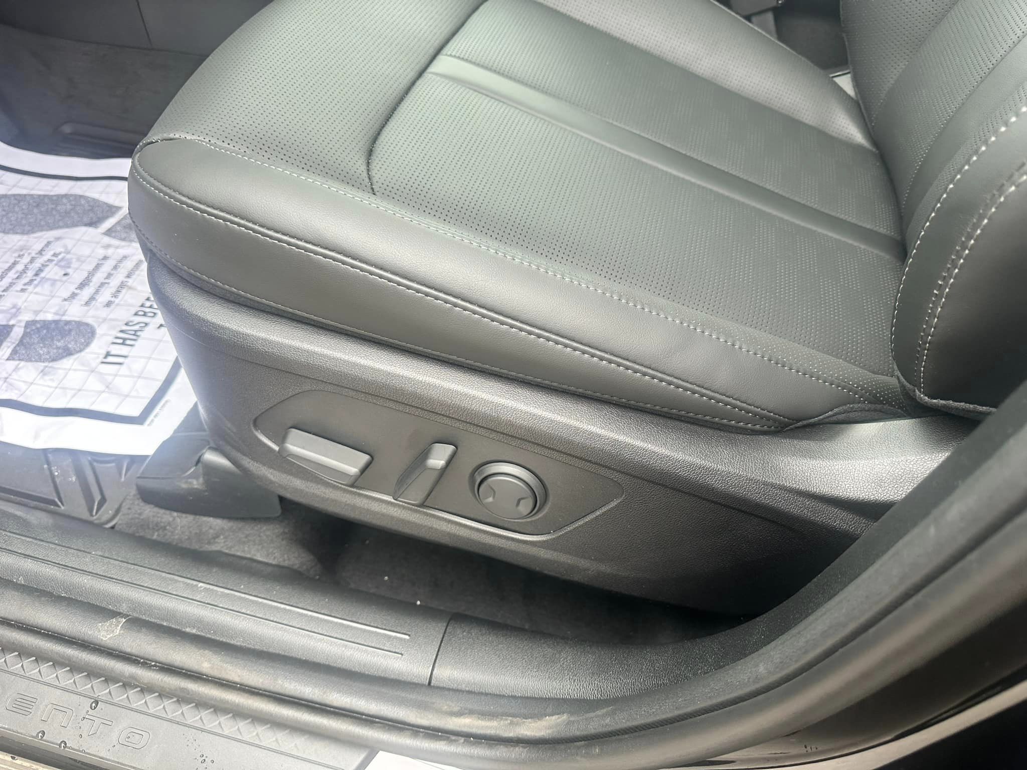 2024 Kia Sportage - Ebony Black - S AWD Trim - 