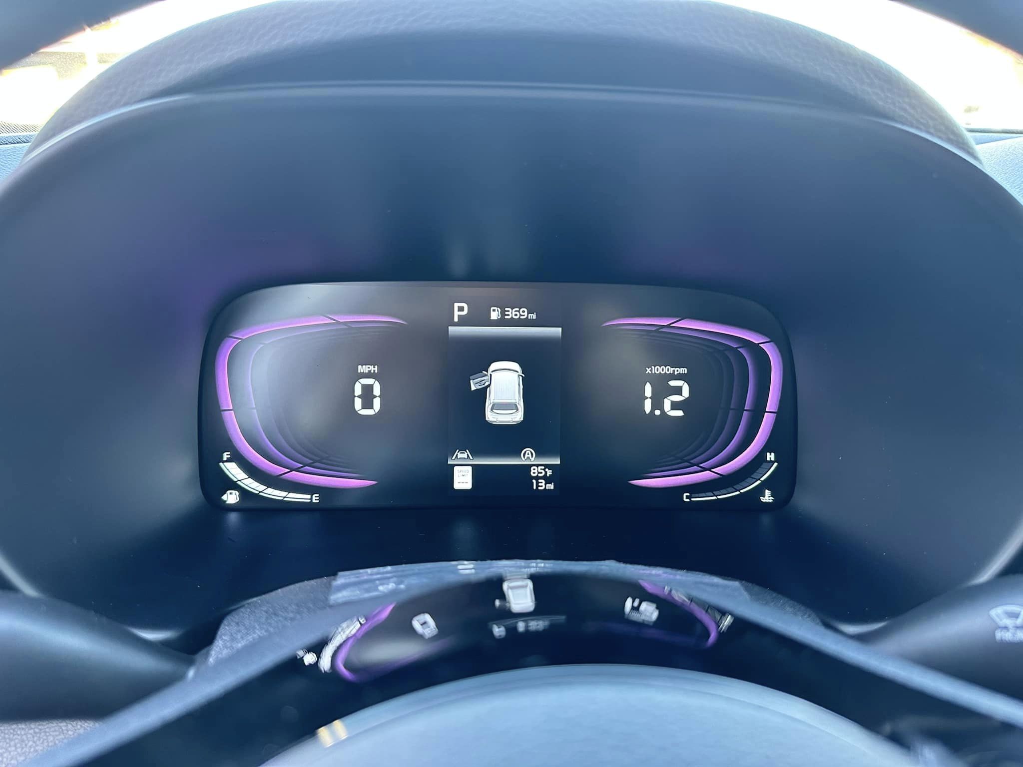 2023 Kia Soul -  Clear White w/Black Roof - S Trim - Driver's Center Display