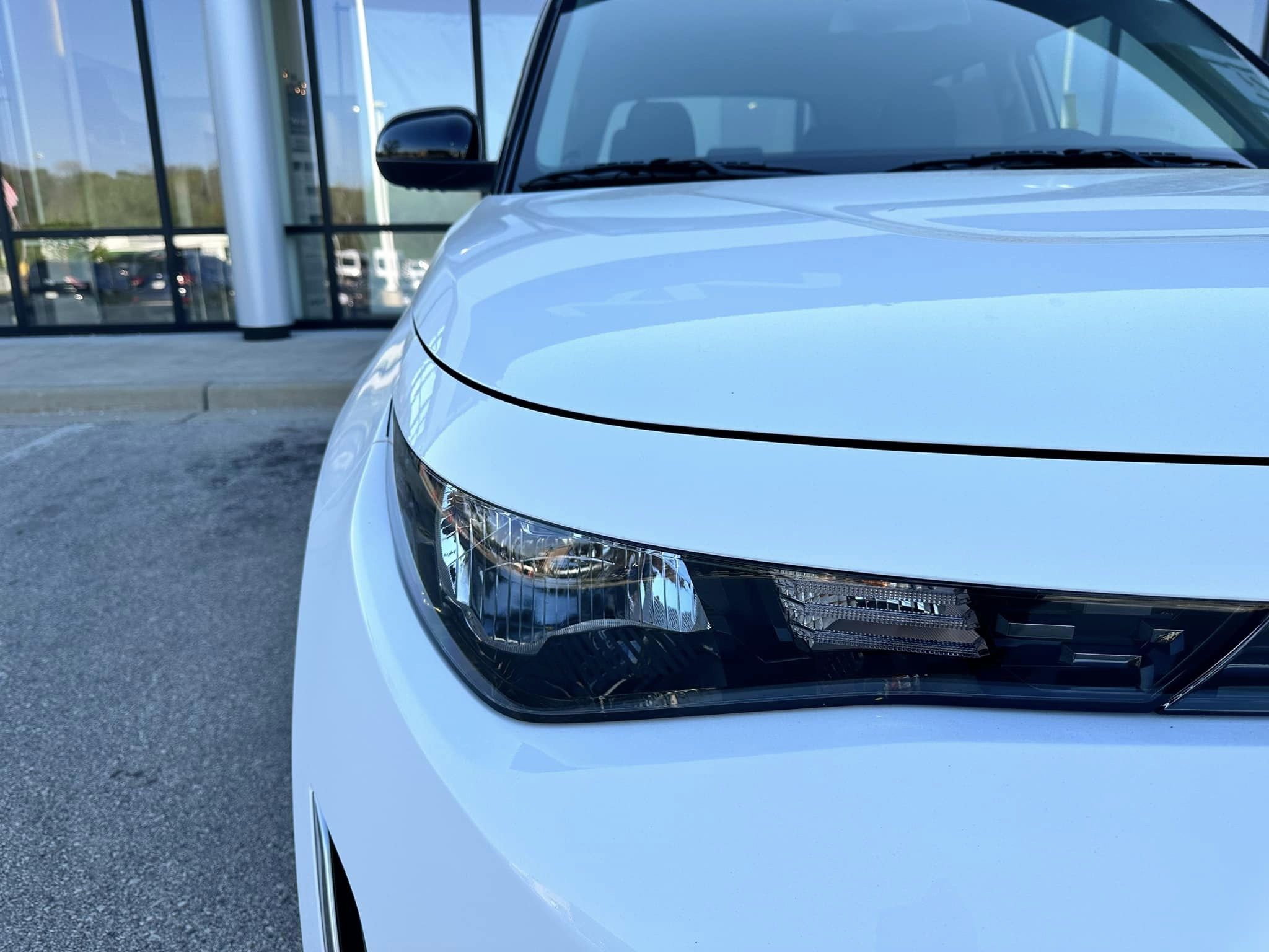 2023 Kia Soul -  Clear White w/Black Roof - S Trim - Passenger's Side Headlight View