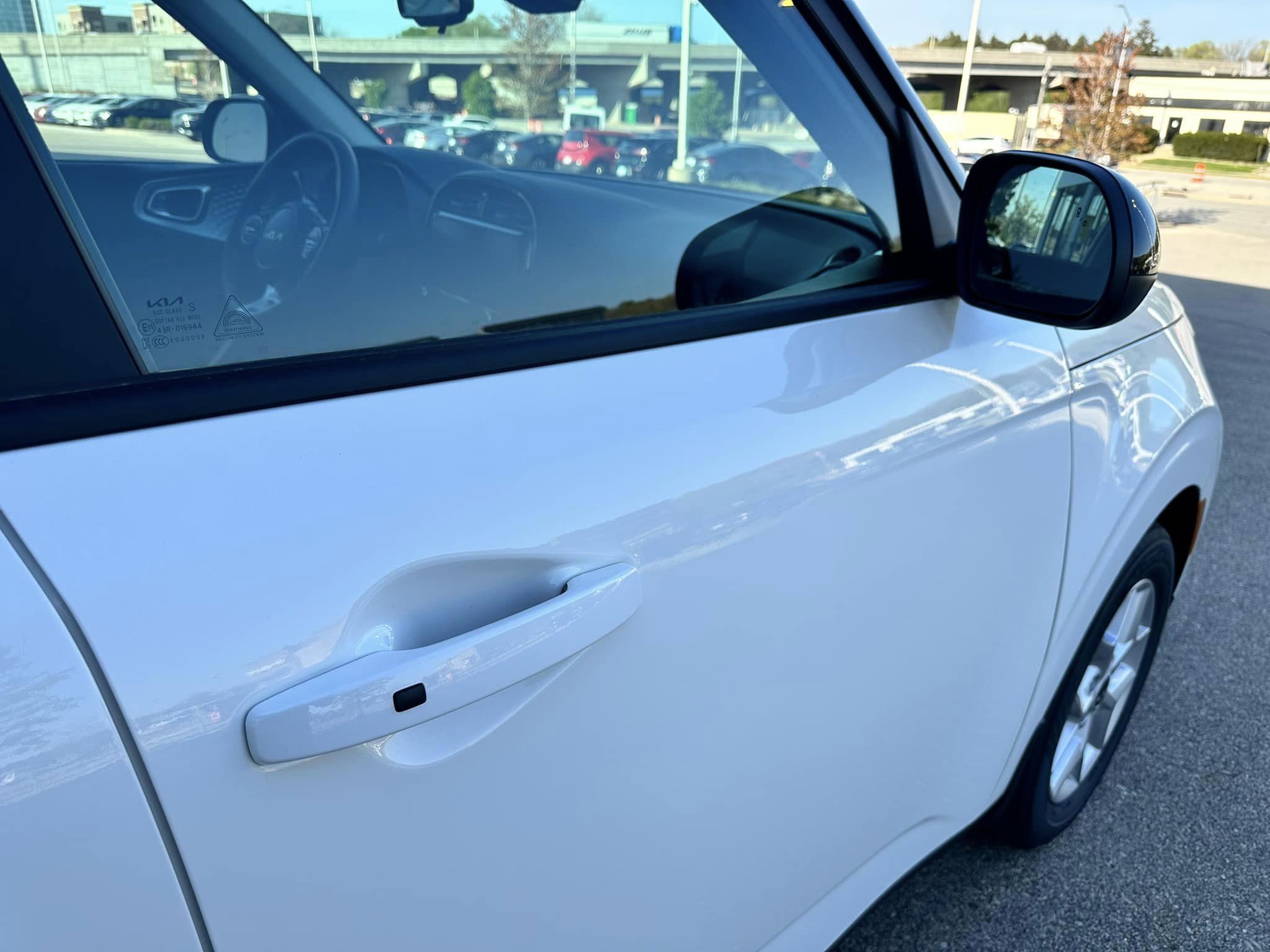 2023 Kia Soul -  Clear White w/Black Roof - S Trim - Passenger's Door