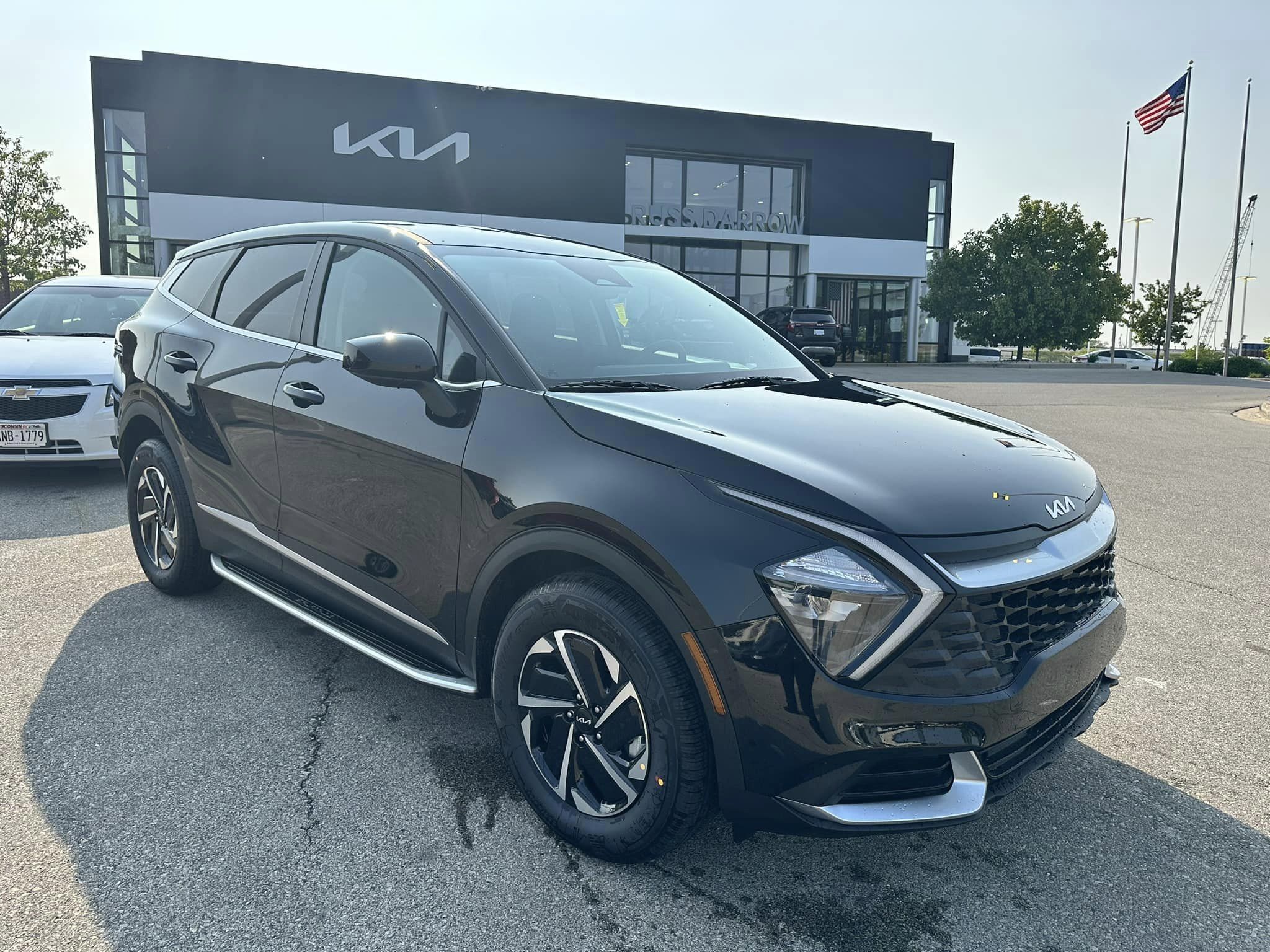 2023 Kia Sportage Hybrid - Fusion Black - LX Trim - Passenger's Side Front View