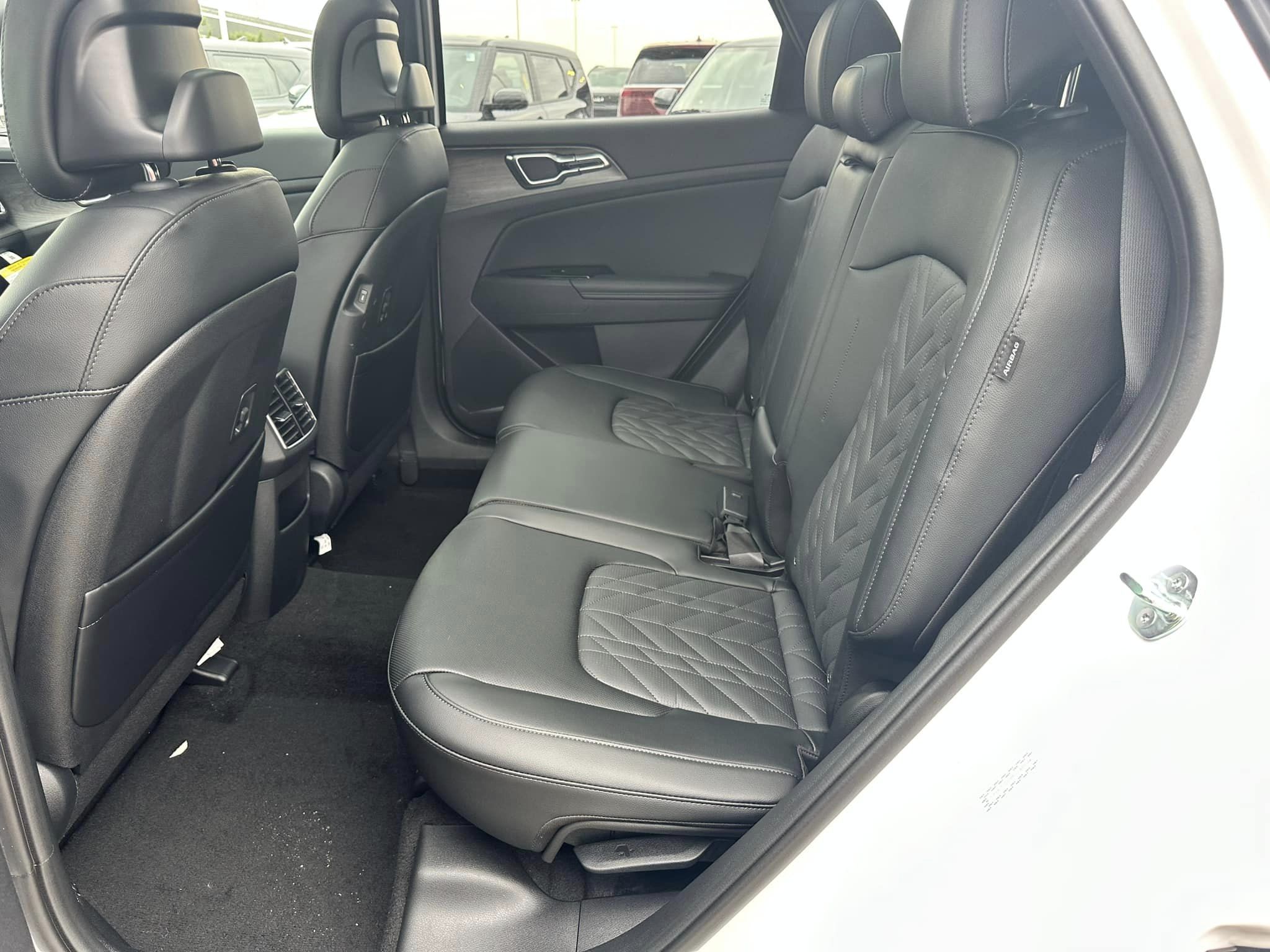 2024 Kia Sportage - Glacial White Pearl - X-Pro Prestige Trim - Passenger Space
