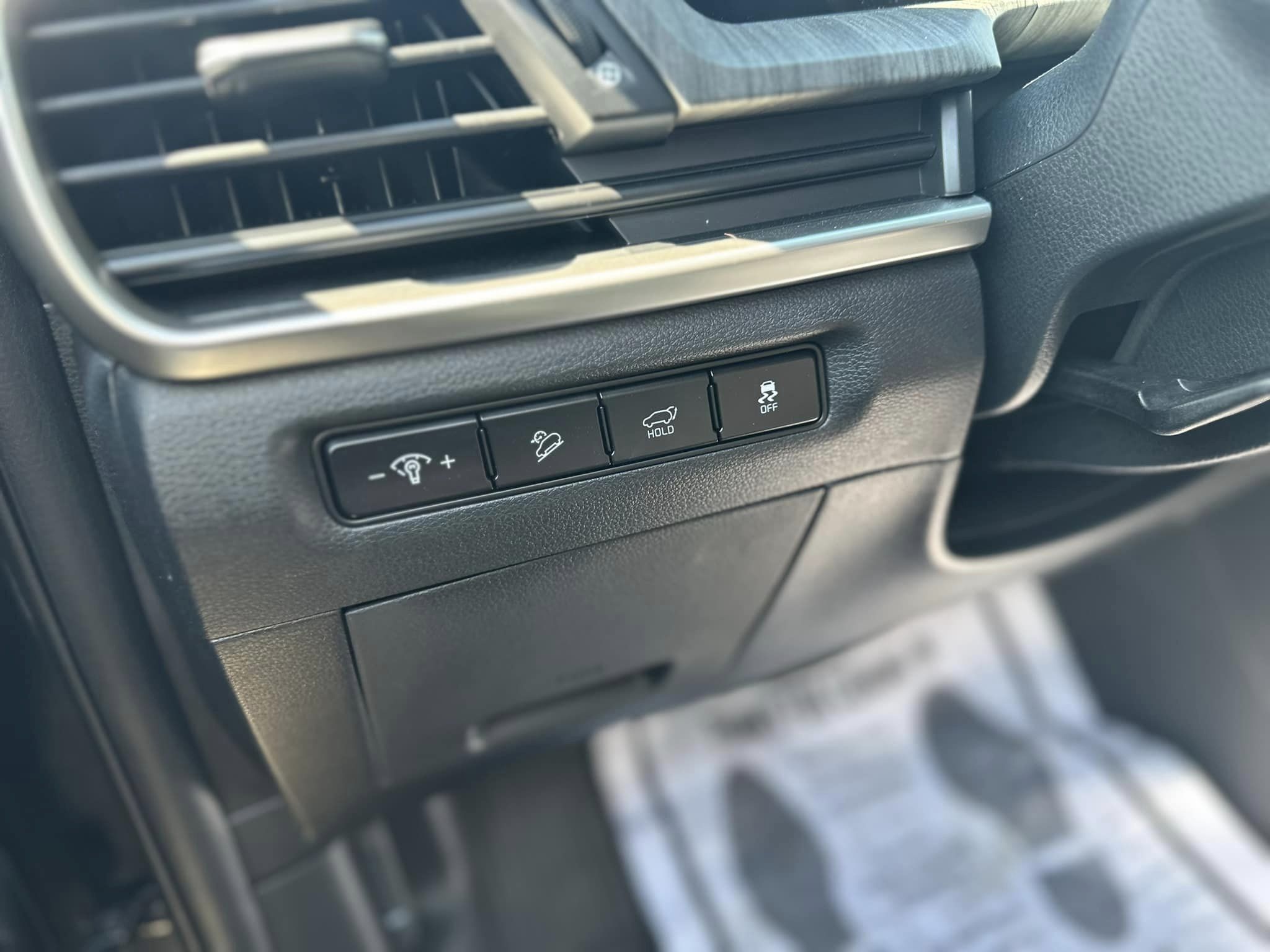 2023 Kia Telluride - EX Trim - Gravity Gray - Dash Controls