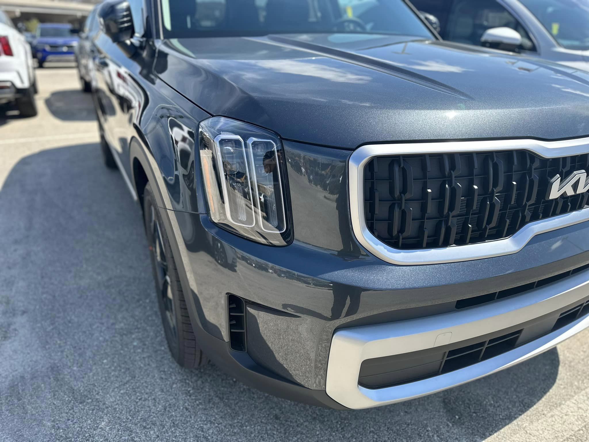 2023 Kia Telluride - EX Trim - Gravity Gray - Front Passenger Side View