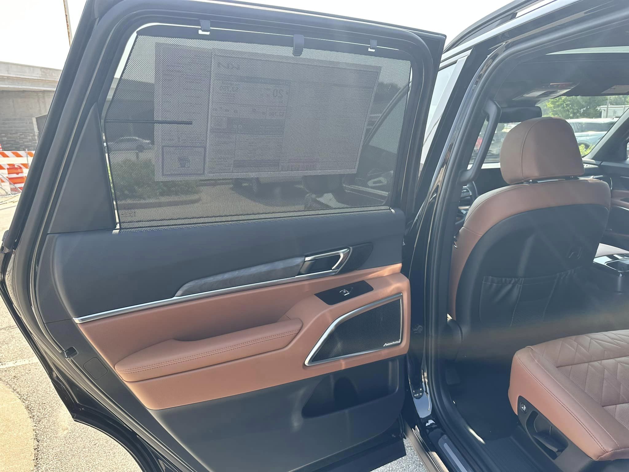 2024 Kia Telluride - SX X-Pro Trim - Ebony Black - 