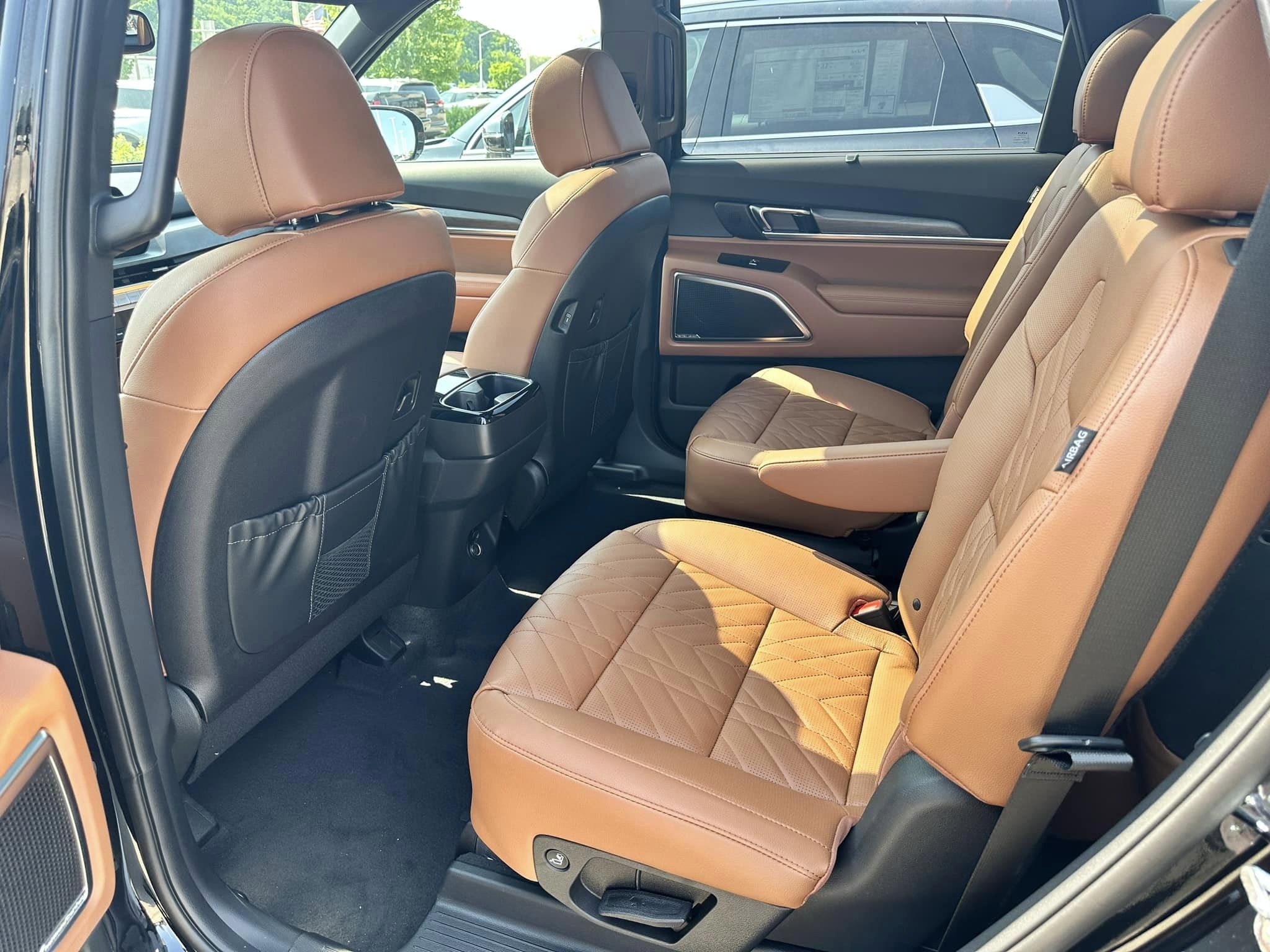 2024 Kia Telluride - SX X-Pro Trim - Ebony Black - 