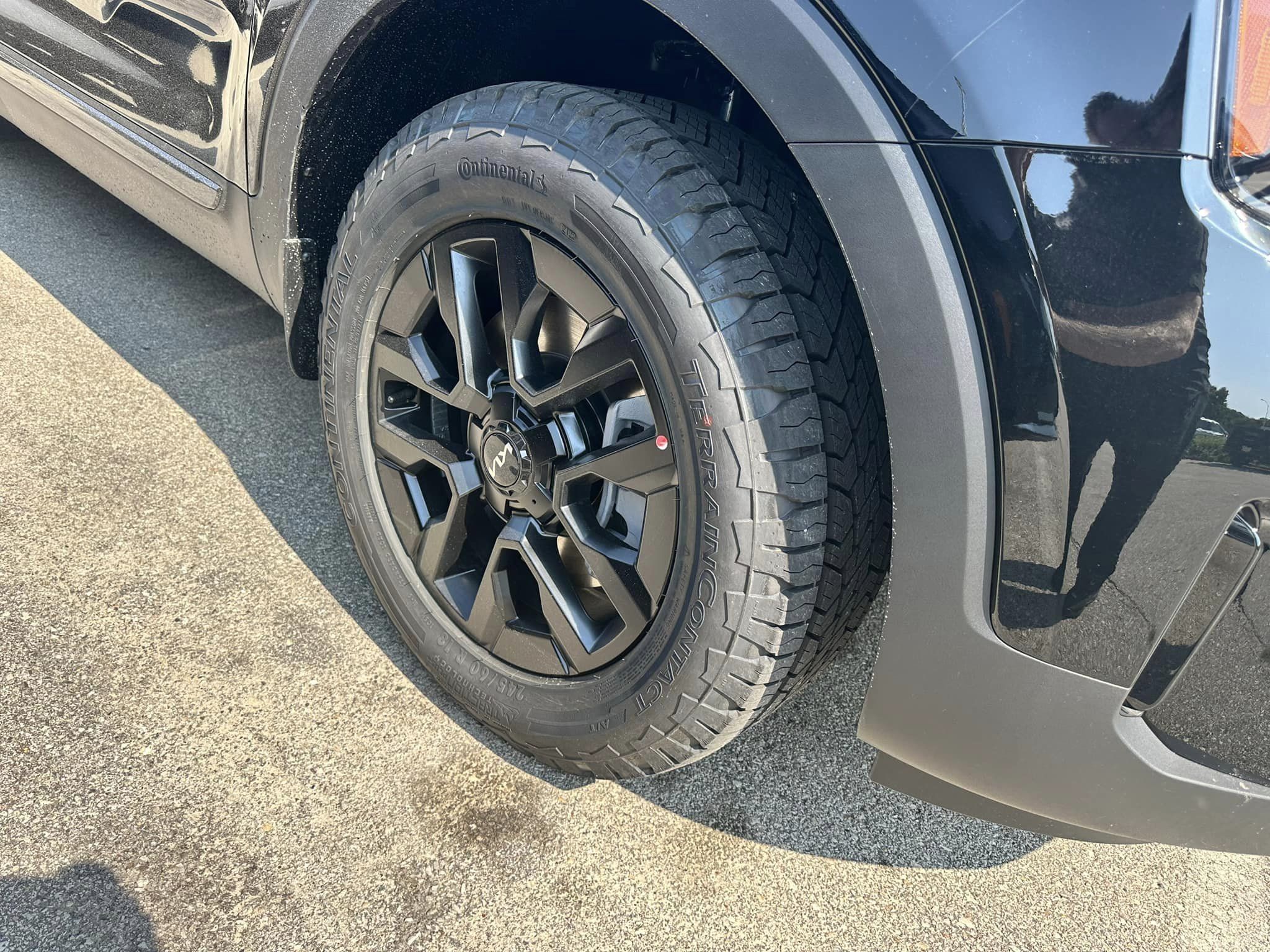 2024 Kia Telluride - SX X-Pro Trim - Ebony Black - 