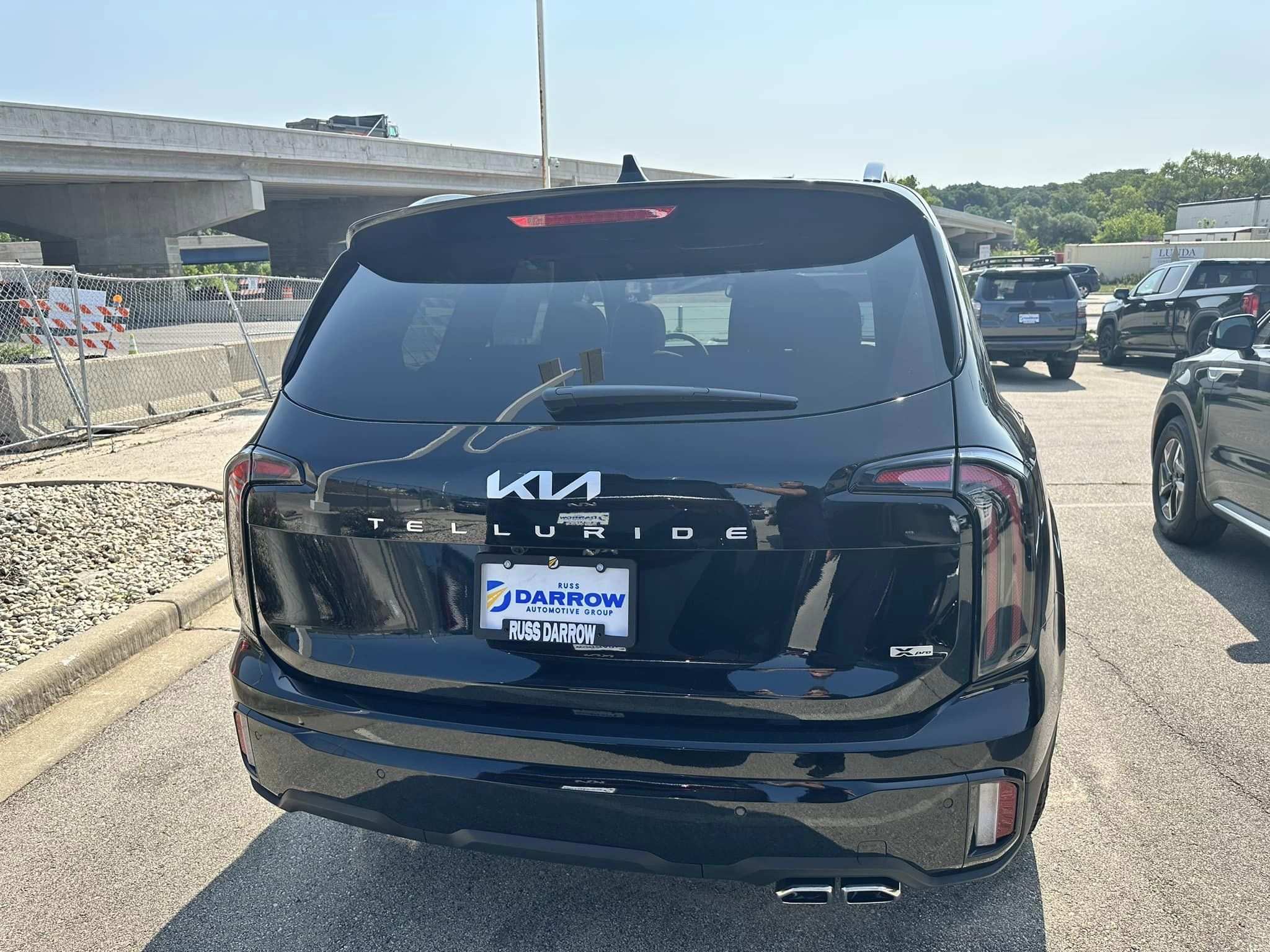 2024 Kia Telluride - SX X-Pro Trim - Ebony Black - 